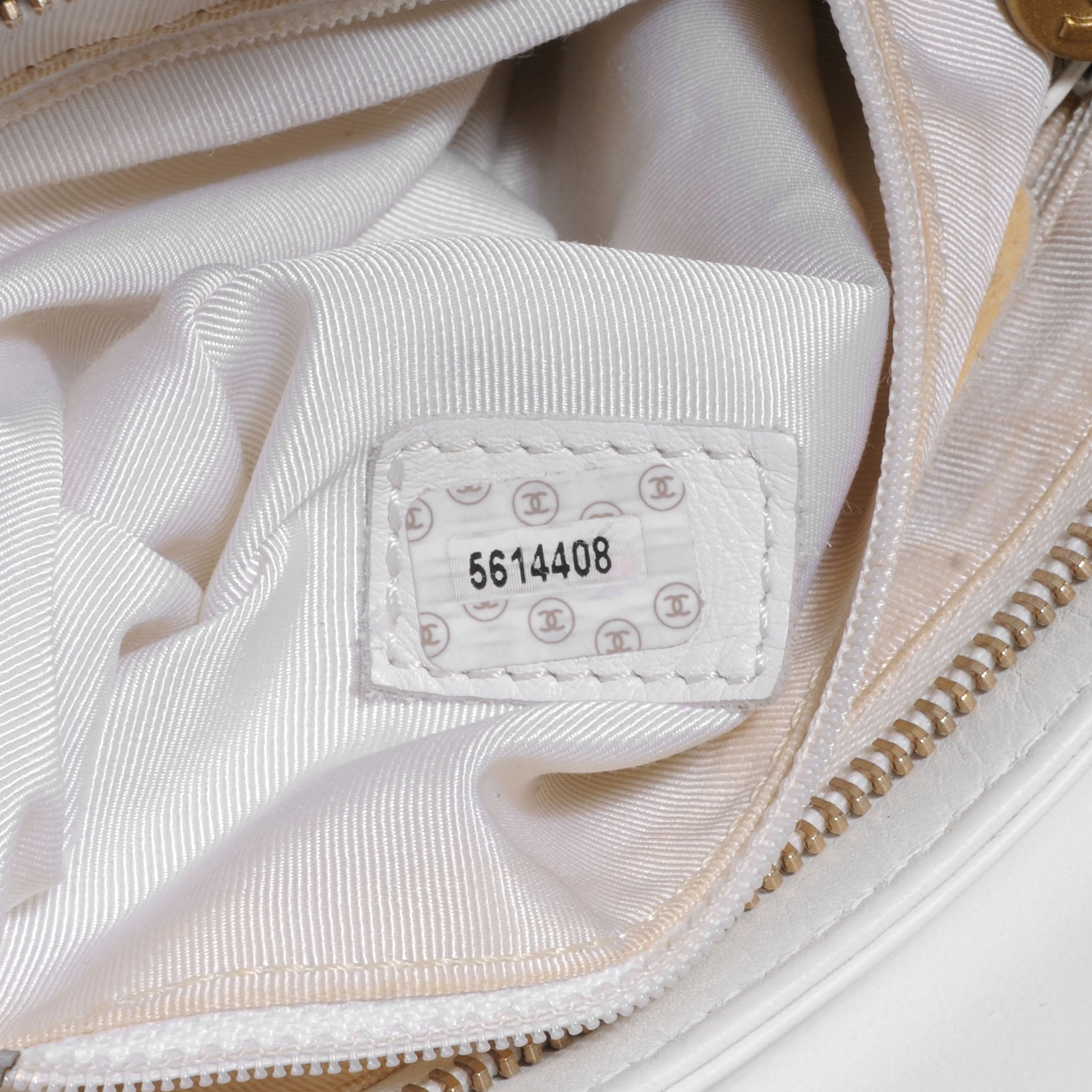 Chanel Lambskin CC Handle Tote White 8 of 9