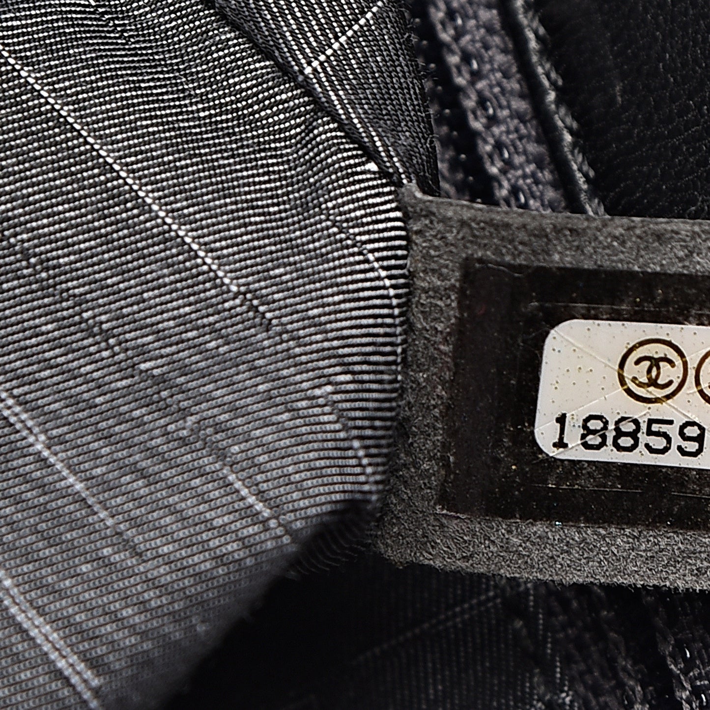 Lambskin Medium Westminster Pearl Flap Black
