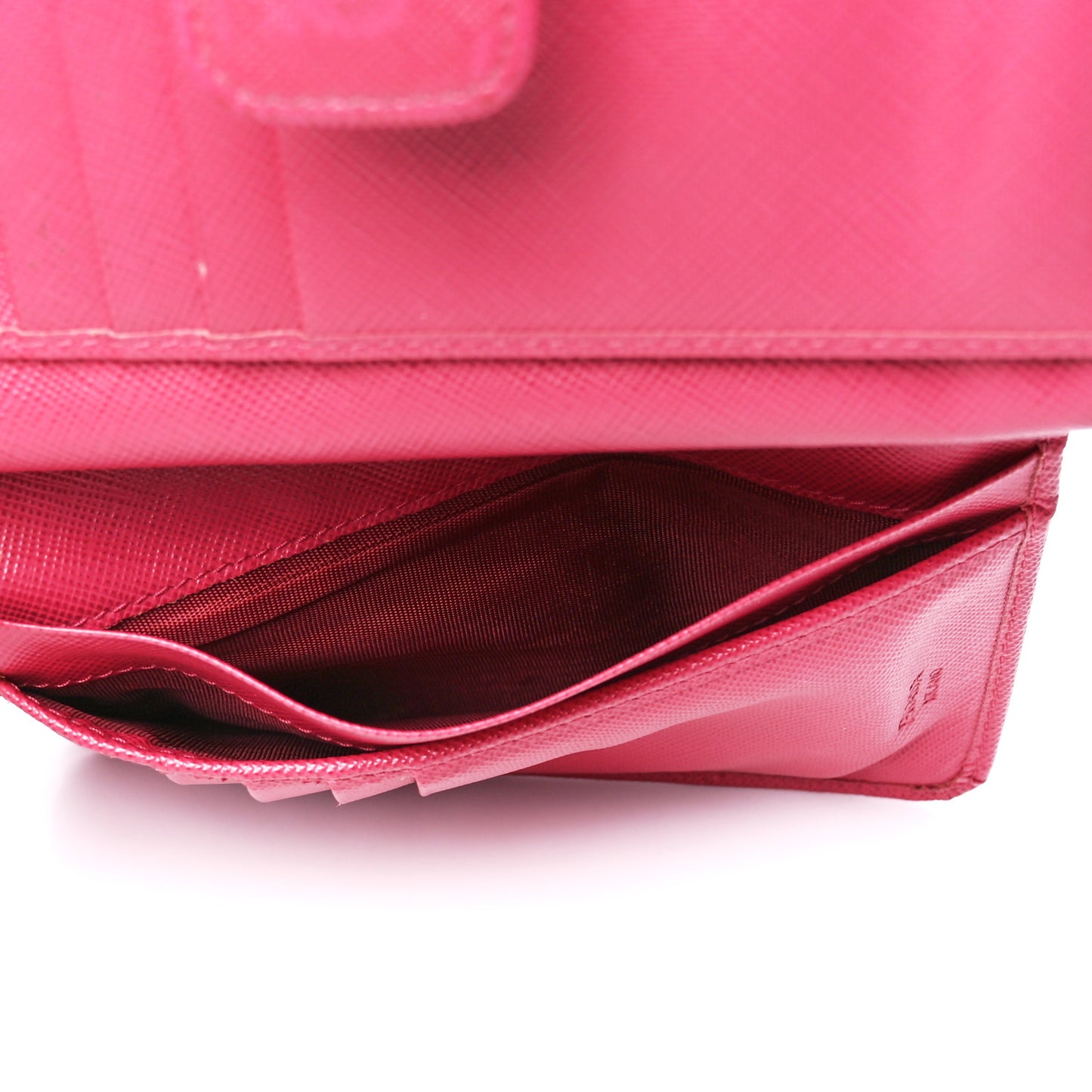 Saffiano Metal Compact Wallet Peonia
