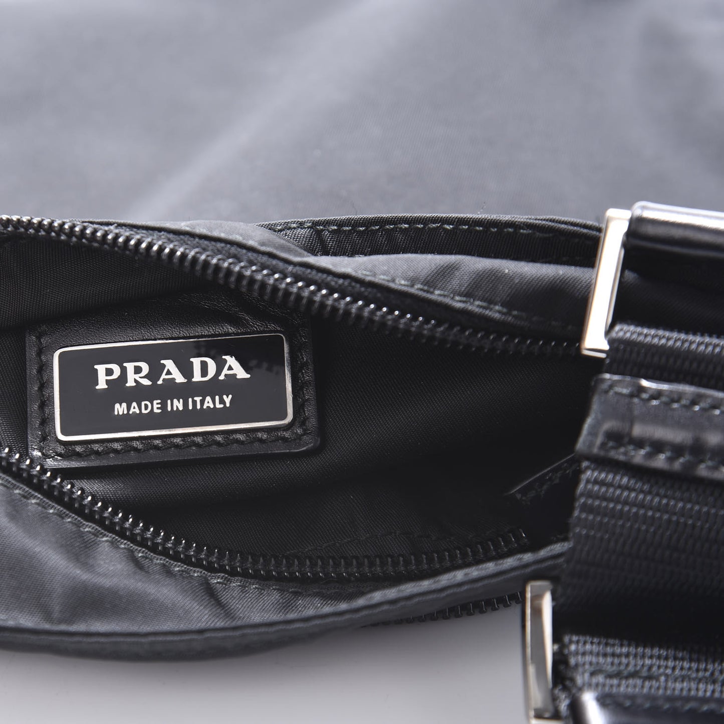 Nylon Vela Flat Messenger Bag Black