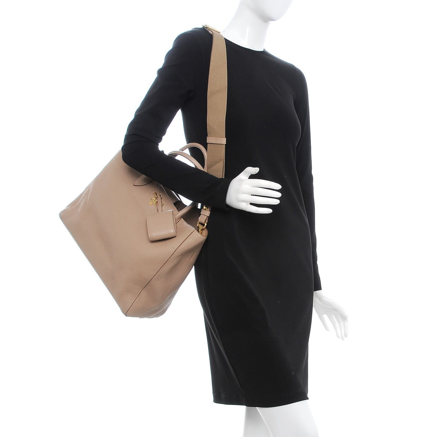 Vitello Daino Shopping Tote Cammeo