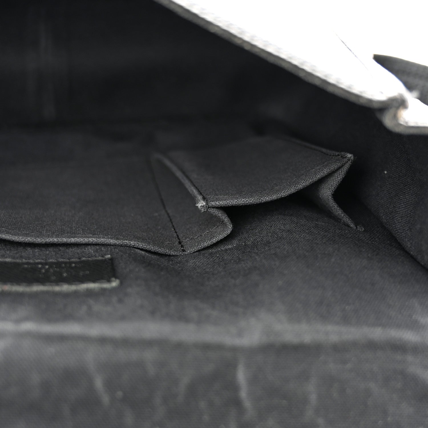 Louis Vuitton Taiga Andrei Ardoise 14 of 20