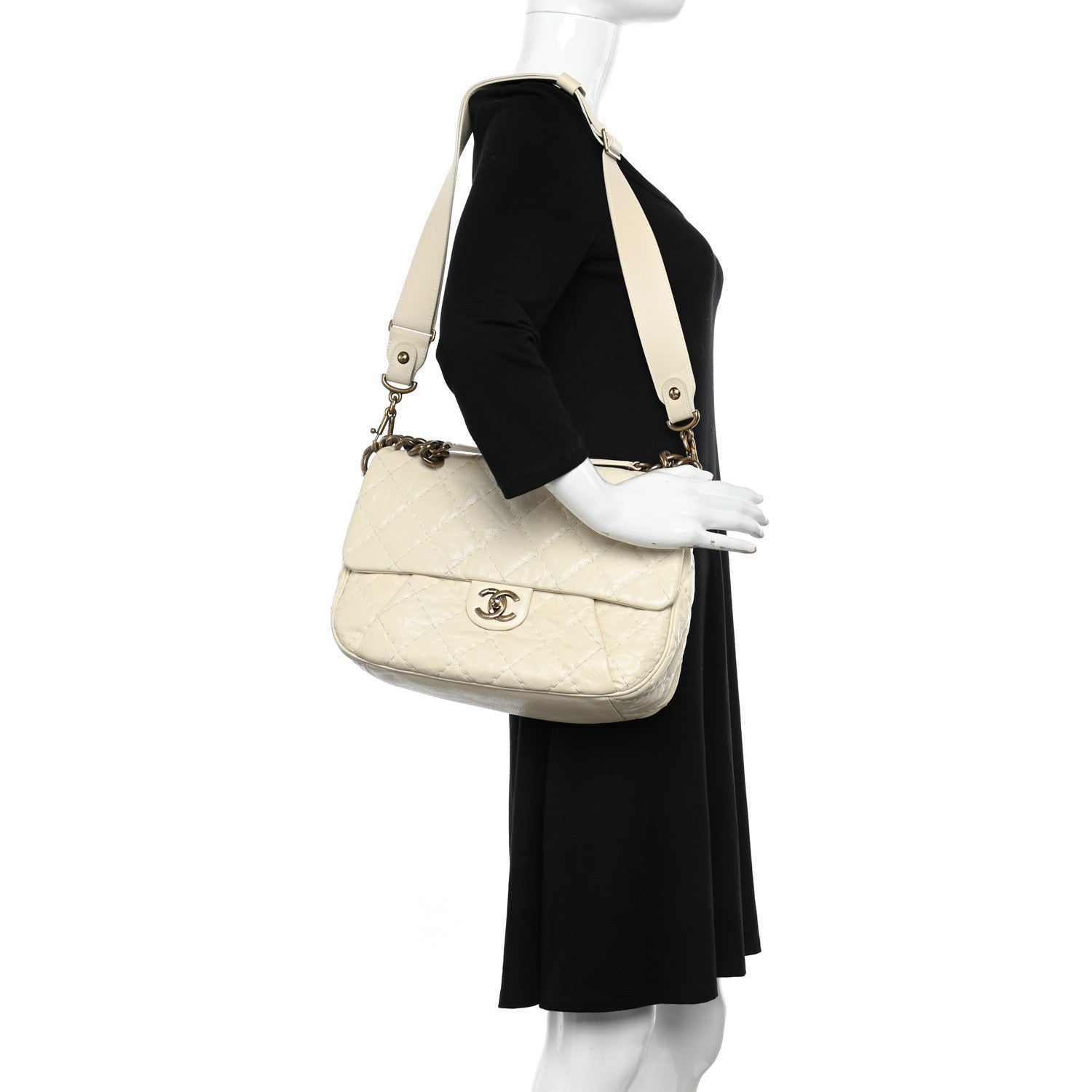 Chanel Crumpled Grained Calfskin Medium Coco Pleats Messenger Flap Dark White 2 of 12