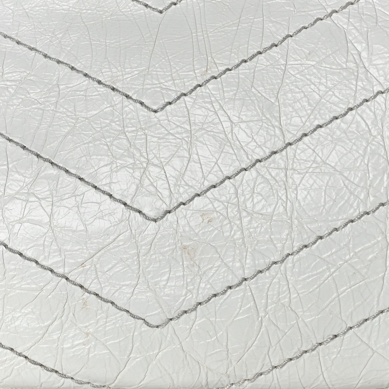 Saint Laurent Crinkled Calfskin Matelasse Monogram Medium Niki Chain Satchel Dirty White 13 of 15