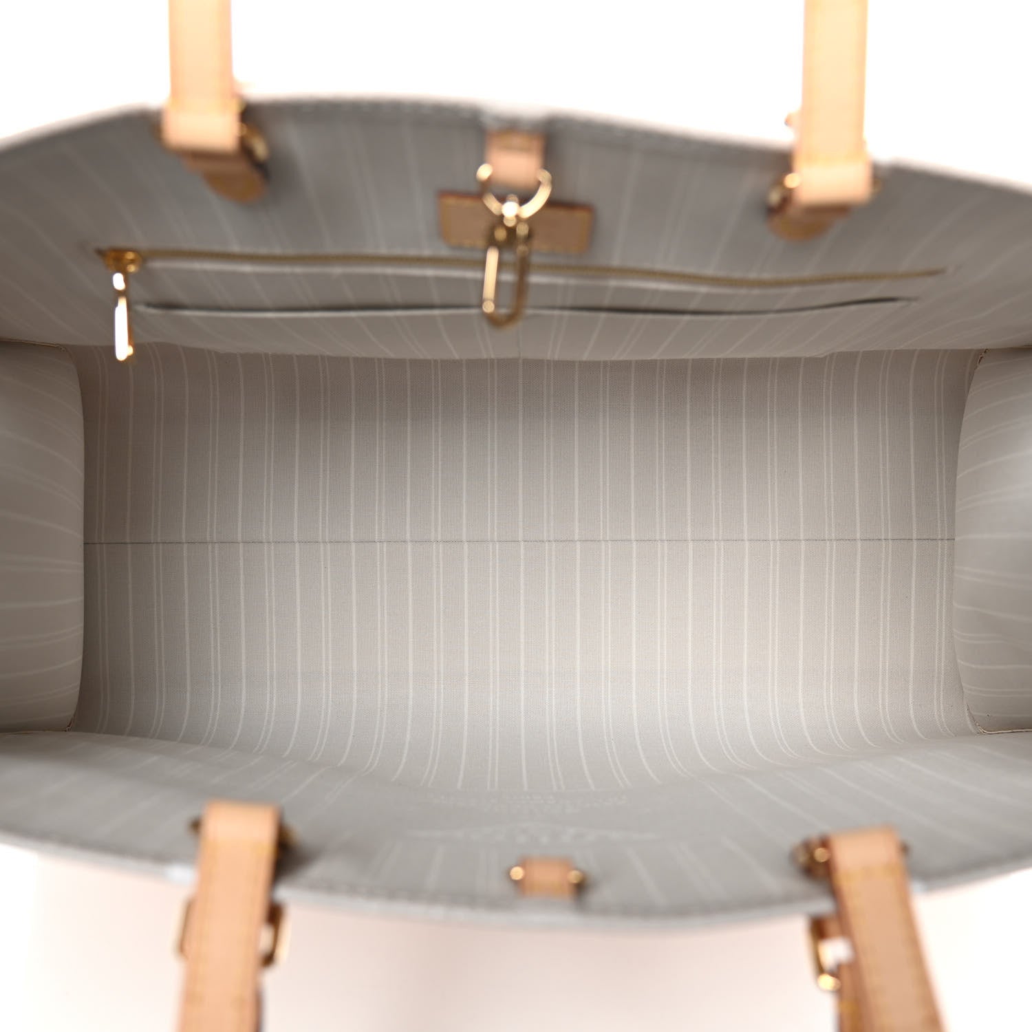 Louis Vuitton Monogram Giant By The Pool Onthego GM Brume 4 of 8