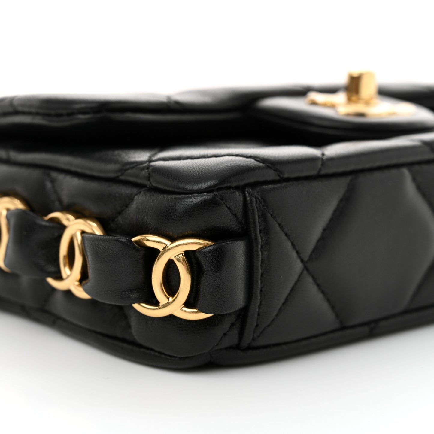 Lambskin Quilted Mini Flap CC Links Flap Black