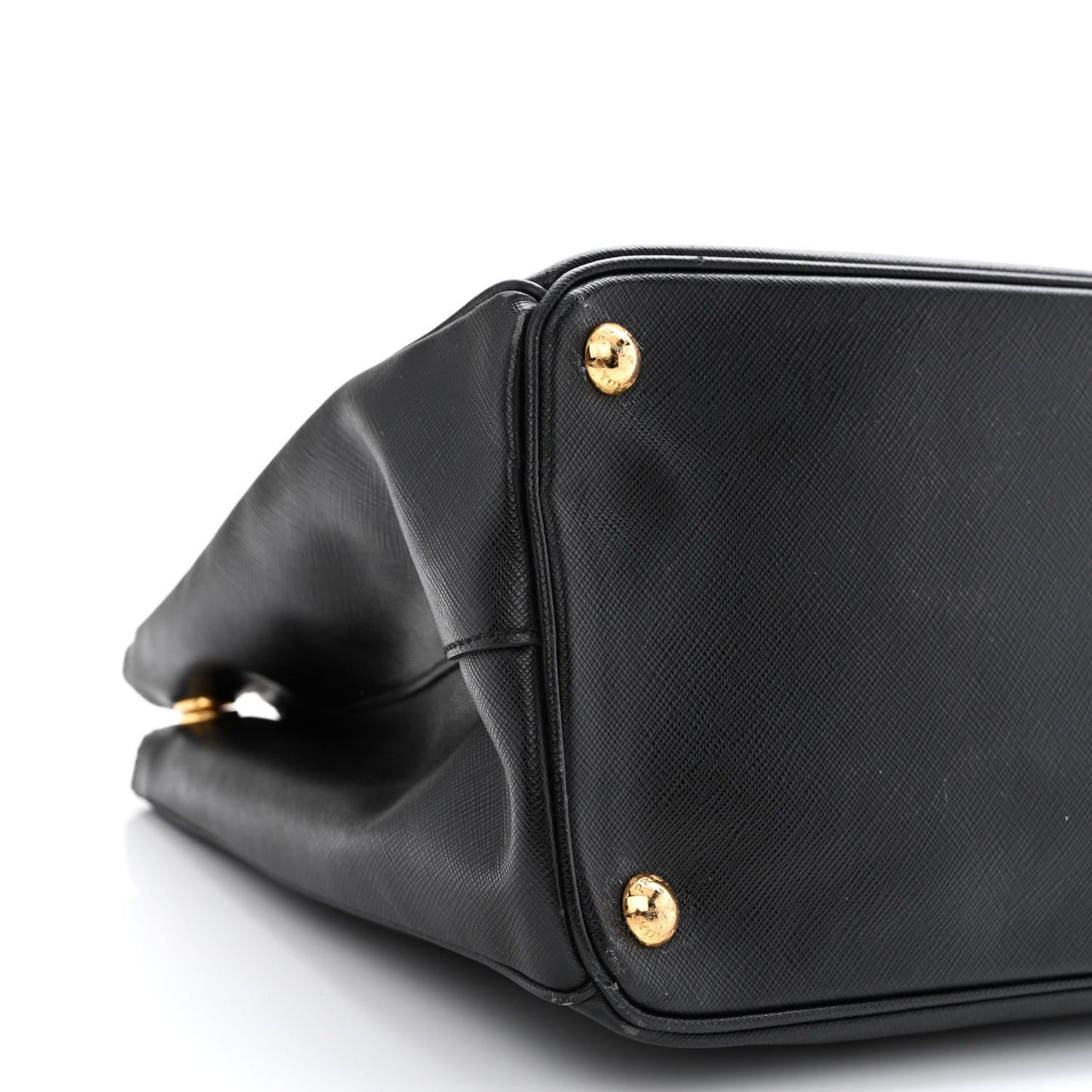 Saffiano Medium Galleria Double Zip Tote Black