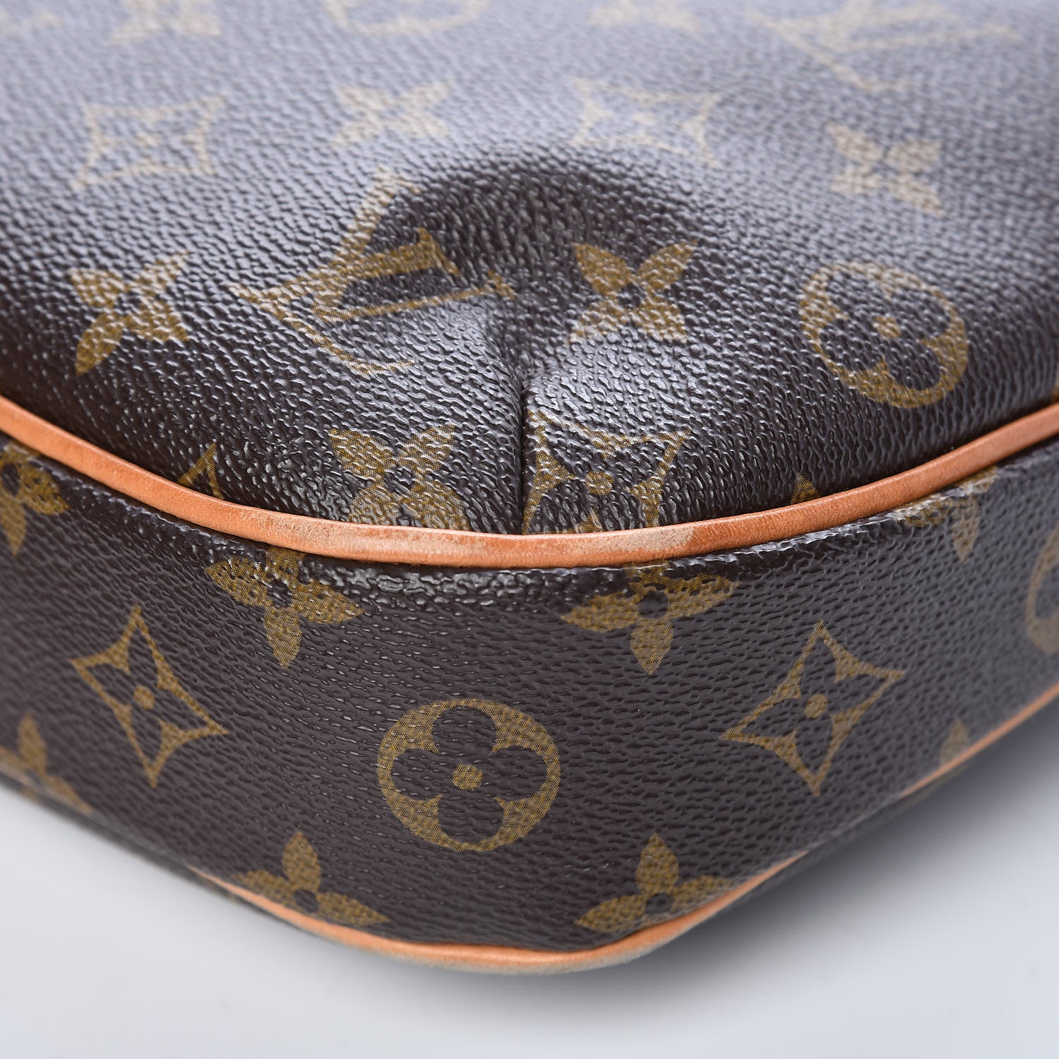 Louis Vuitton Monogram Odeon PM 9 of 17