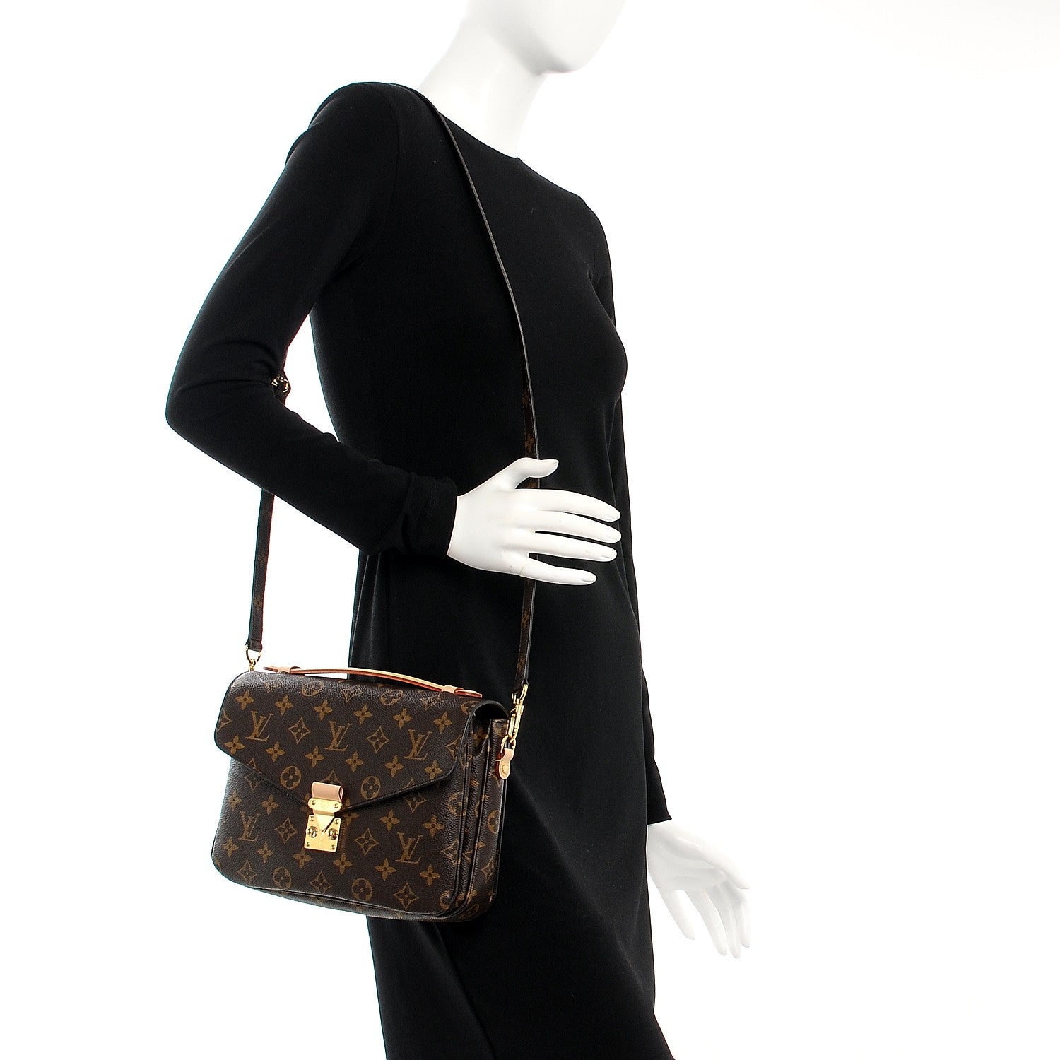 Louis Vuitton Monogram Pochette Metis 2 of 9