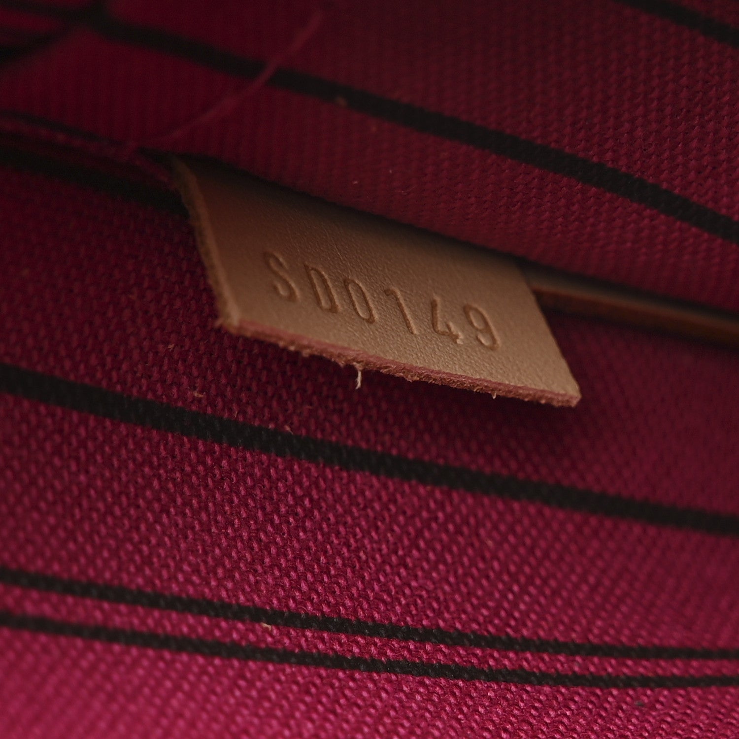 Louis Vuitton Monogram Neverfull MM GM Pochette 7 of 7