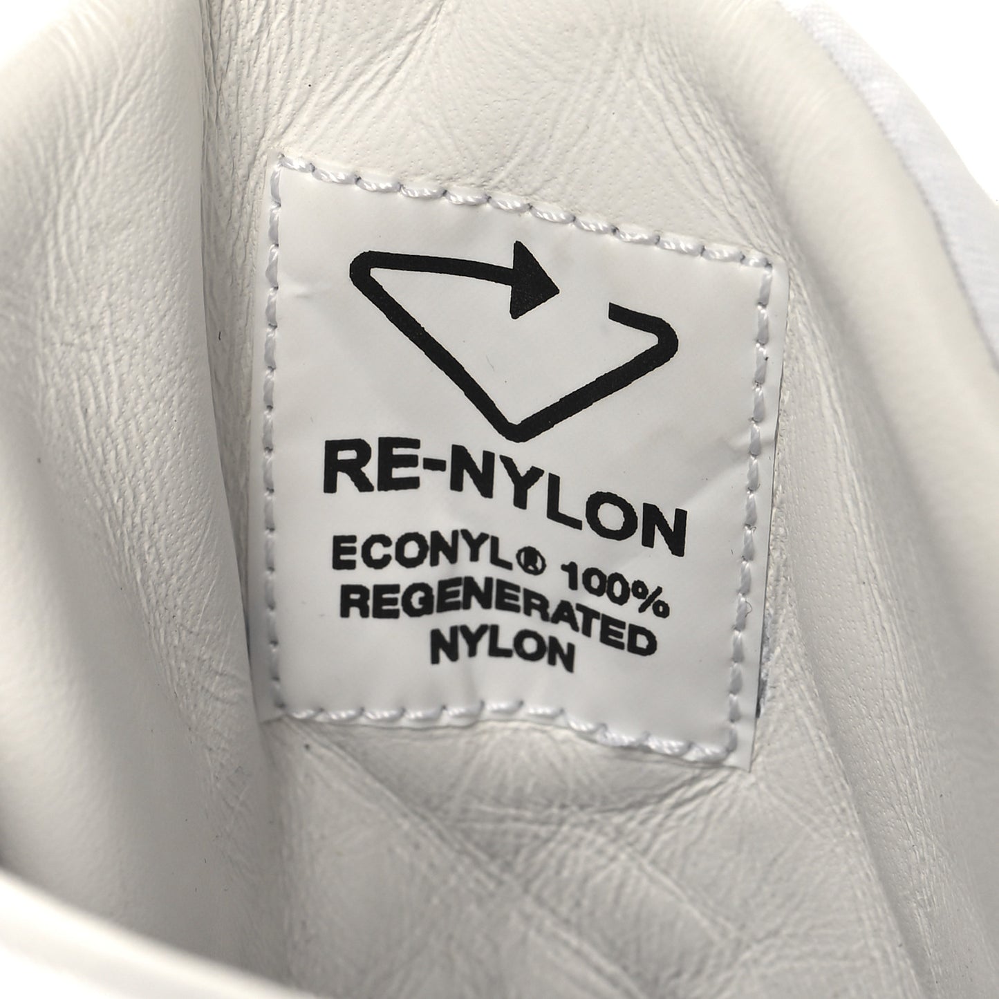 Re-Nylon Gabardine Metal Triangle Logo Wheel Pouch Pocket High Top Sneakers 40.5 White