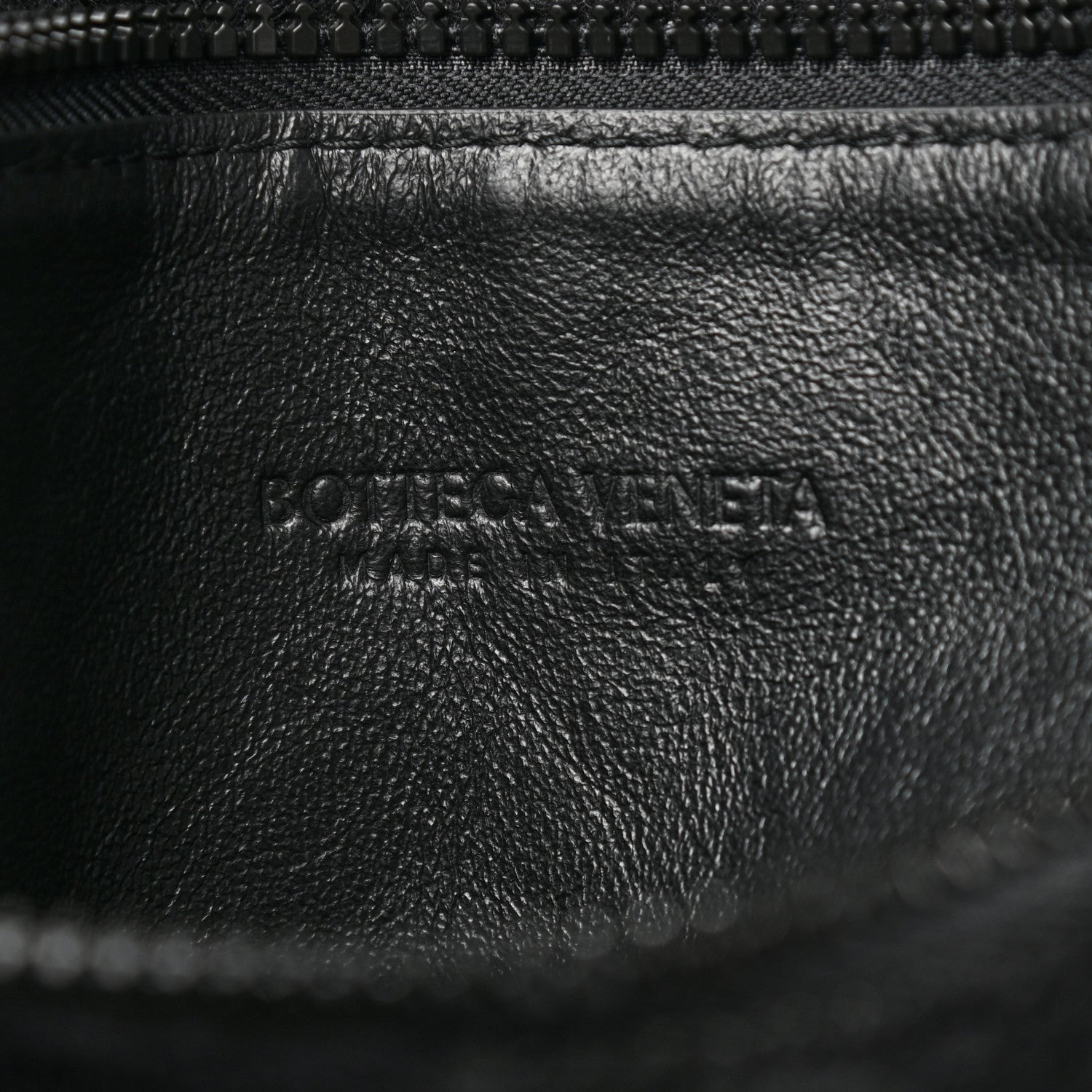 Bottega Veneta Calfskin Maxi Intrecciato Puffy Laptop Pouch Black 6 of 10