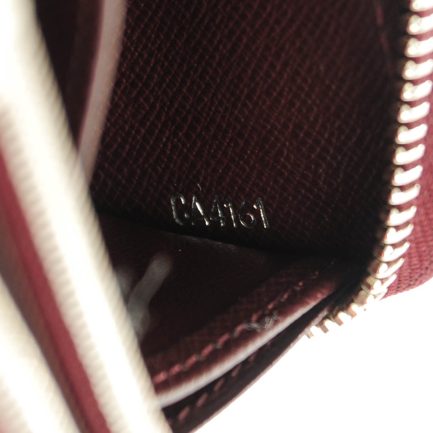 Epi Electric Zippy Wallet Prune