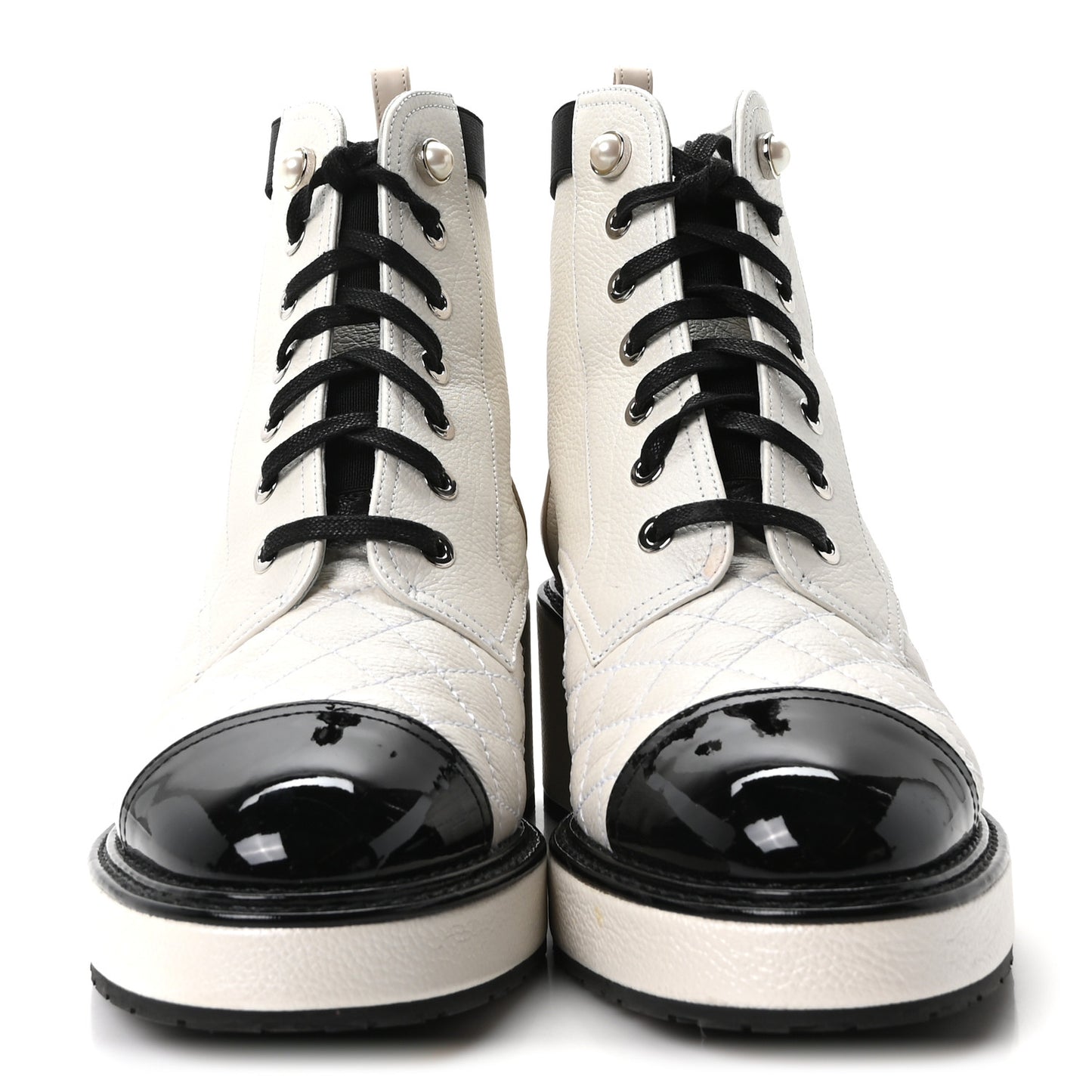 Pearly Calfskin Patent Calfskin Quilted Lace Up Boots 38 White Light Gray Black