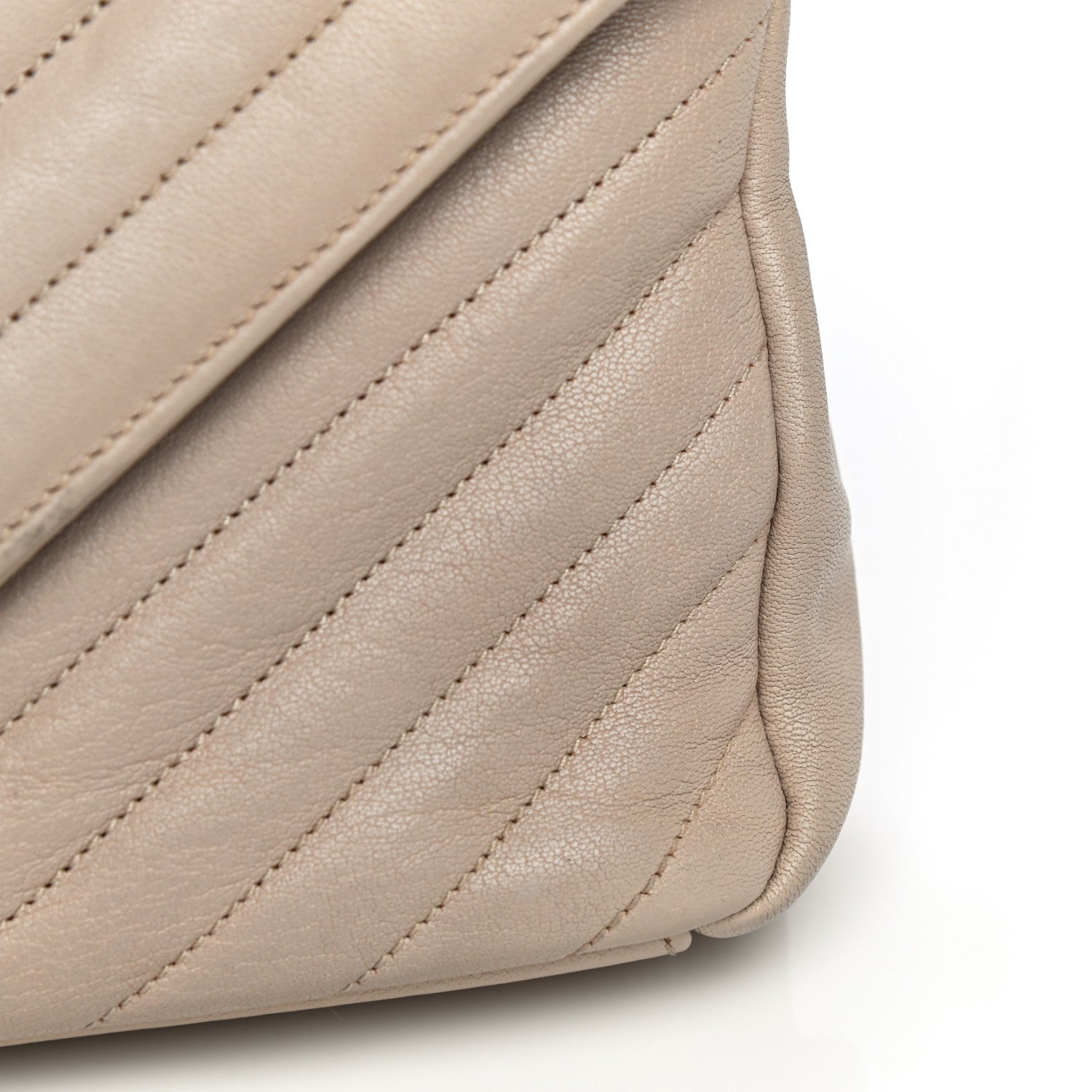 Saint Laurent Sheepskin Matelasse Chevron Monogram Medium College Bag Rose Antic 12 of 17