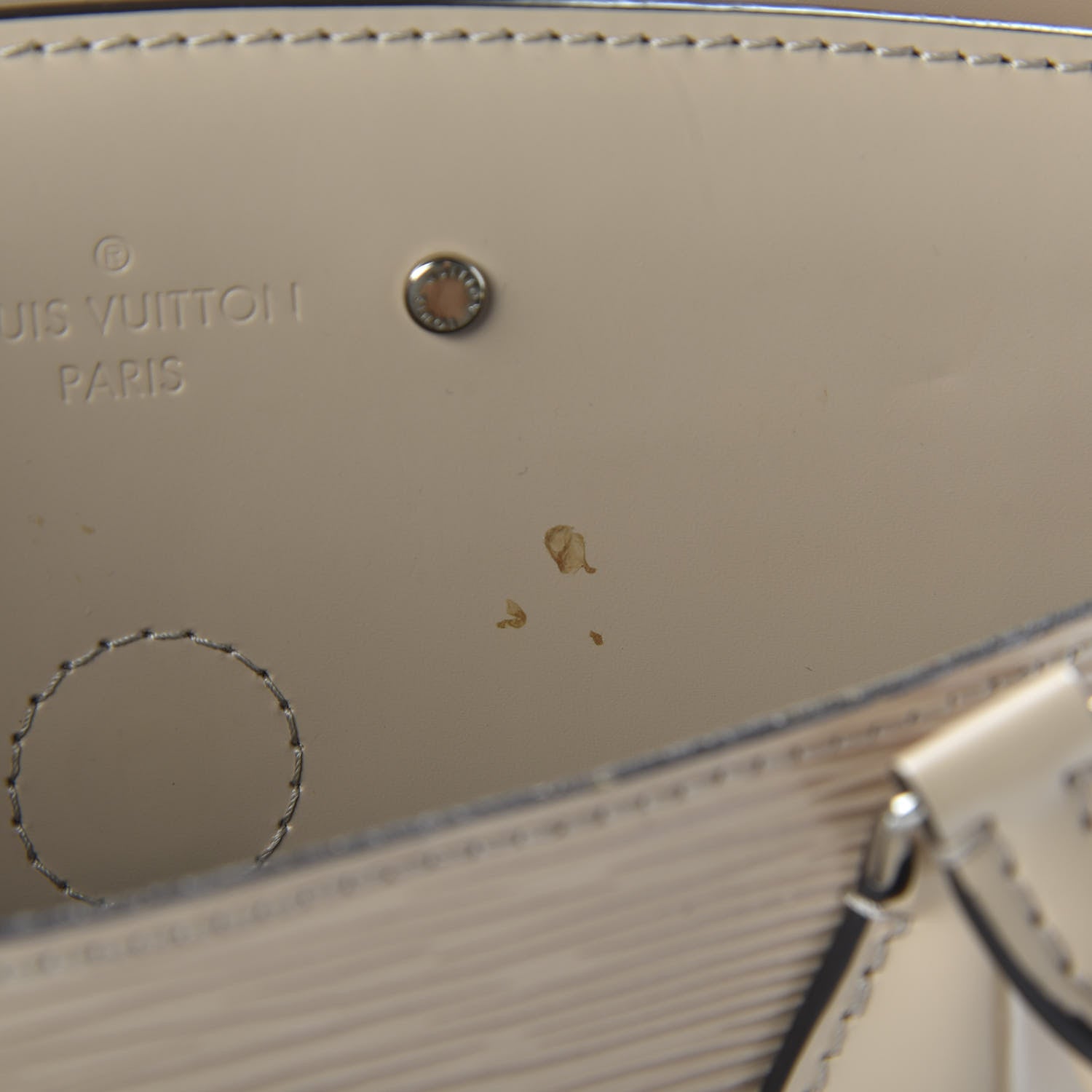 Louis Vuitton Epi Soufflot MM Dune 10 of 10