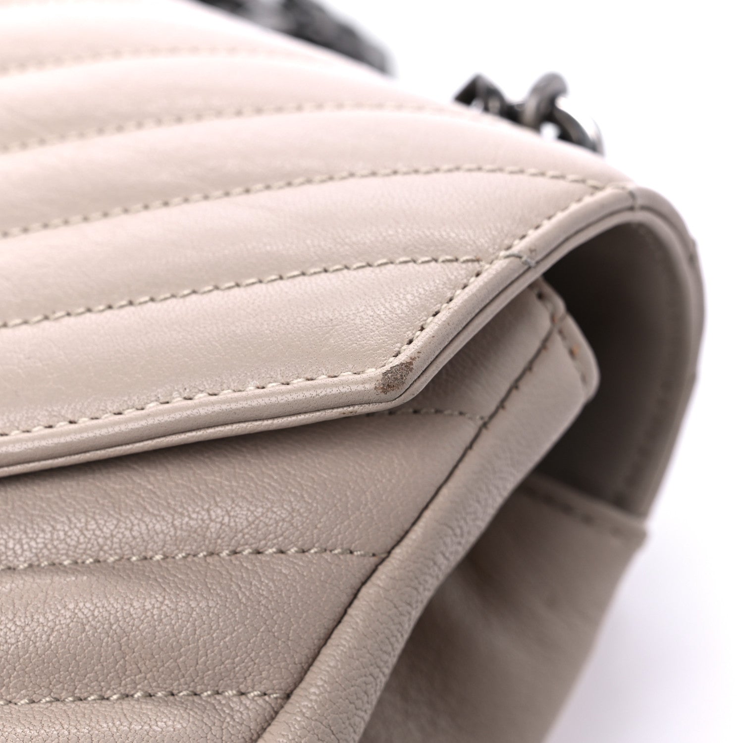 Saint Laurent Sheepskin Matelasse Chevron Monogram Medium College Bag Rose Antic 13 of 17