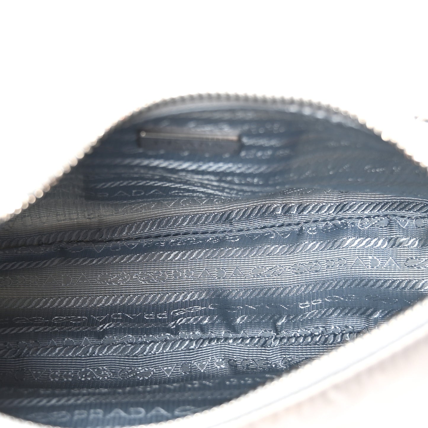 Re-Nylon Saffiano Re-Edition 2005 Shoulder Bag Fiordaliso