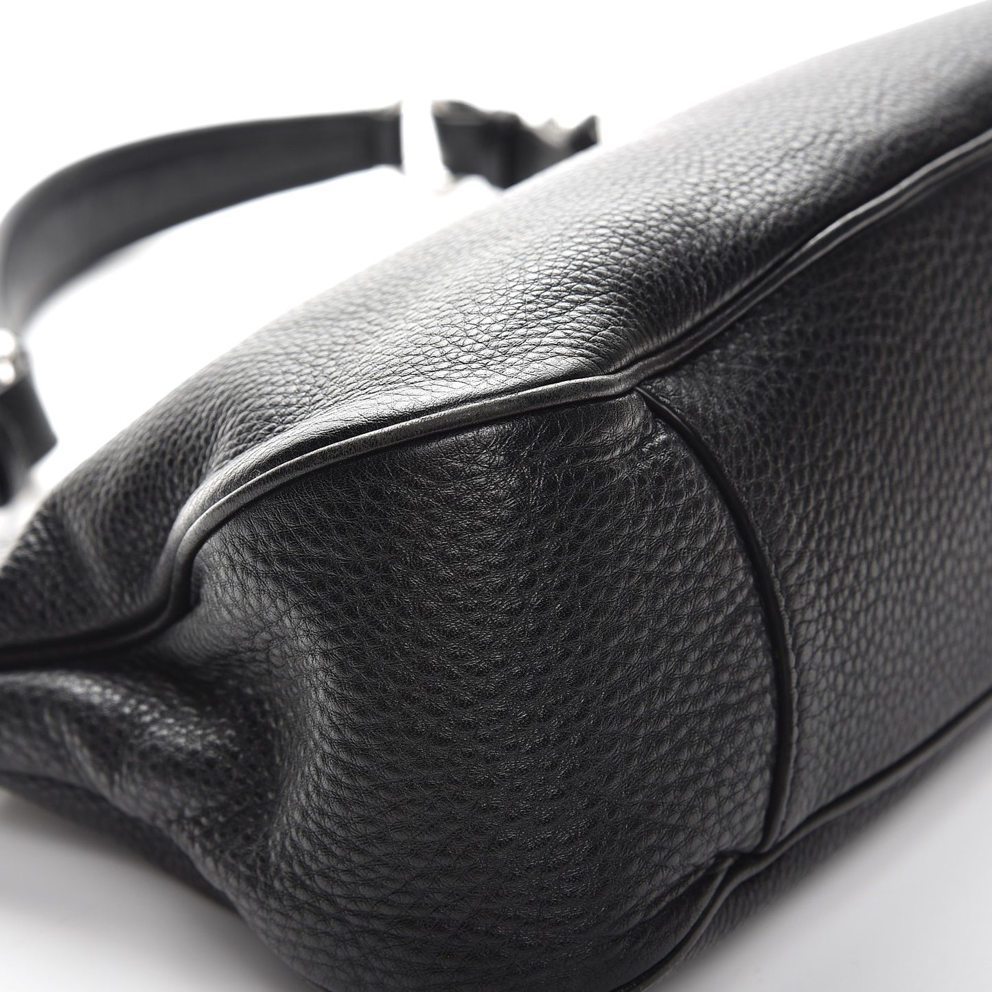 Vitello Phenix Shoulder Bag Nero Black
