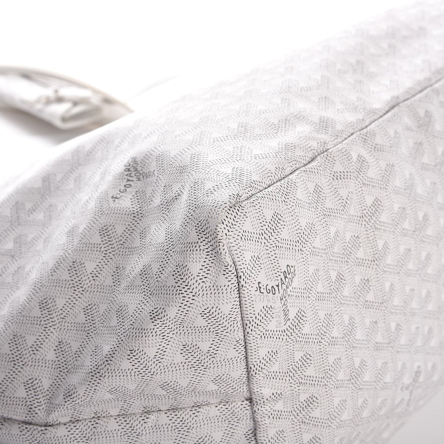 Goyardine Saint Louis GM White