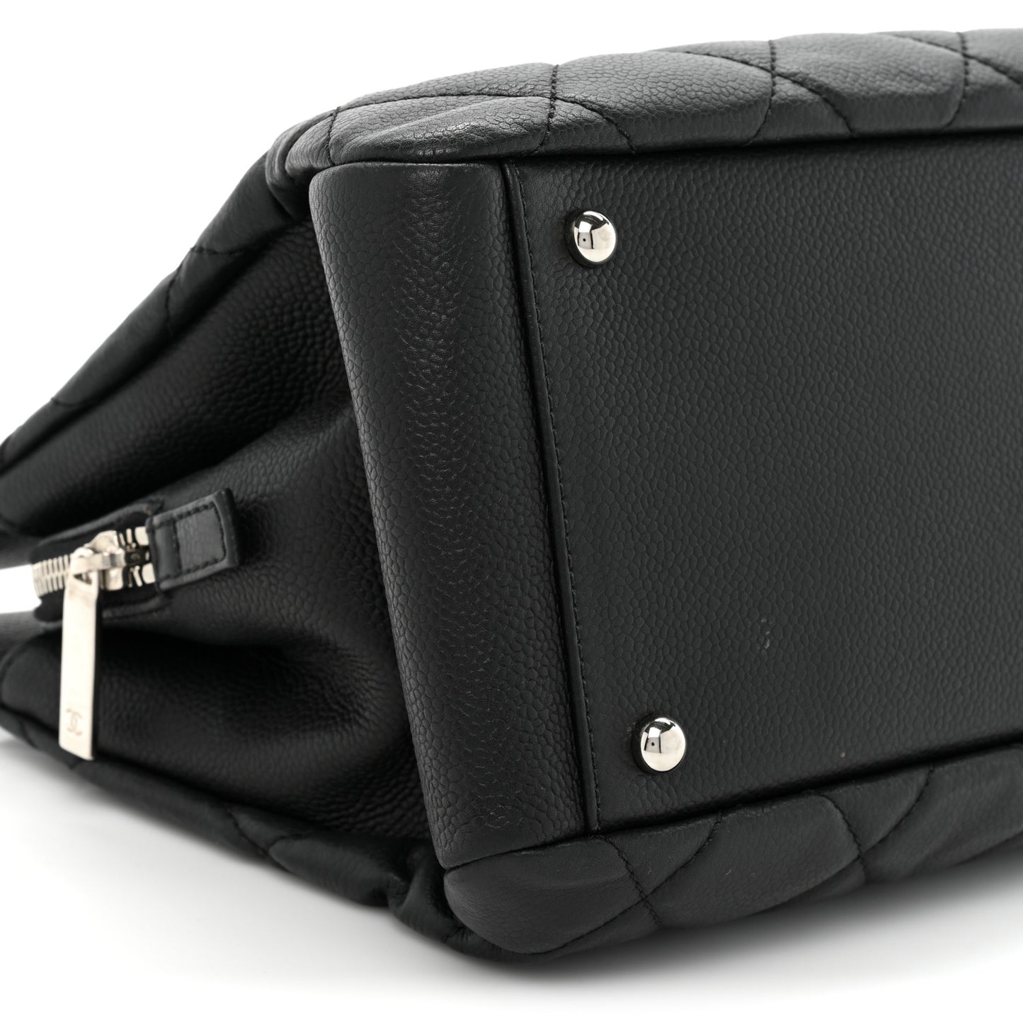 Caviar Quilted Timeless CC Shopping Tote Black