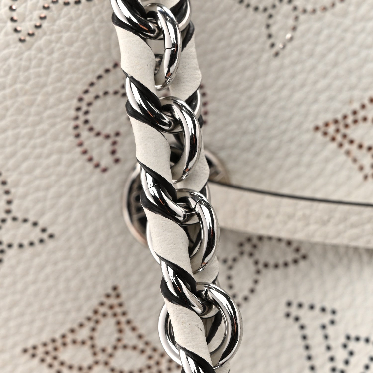 Louis Vuitton Mahina Bella Snow White 9 of 9