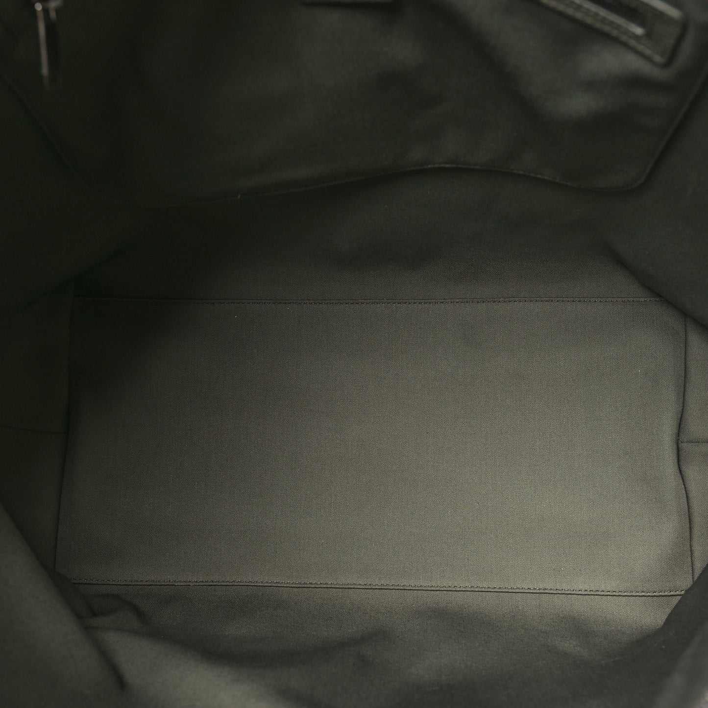 Grained Calfskin Embossed Dior Gravity Weekender 40 Kaki