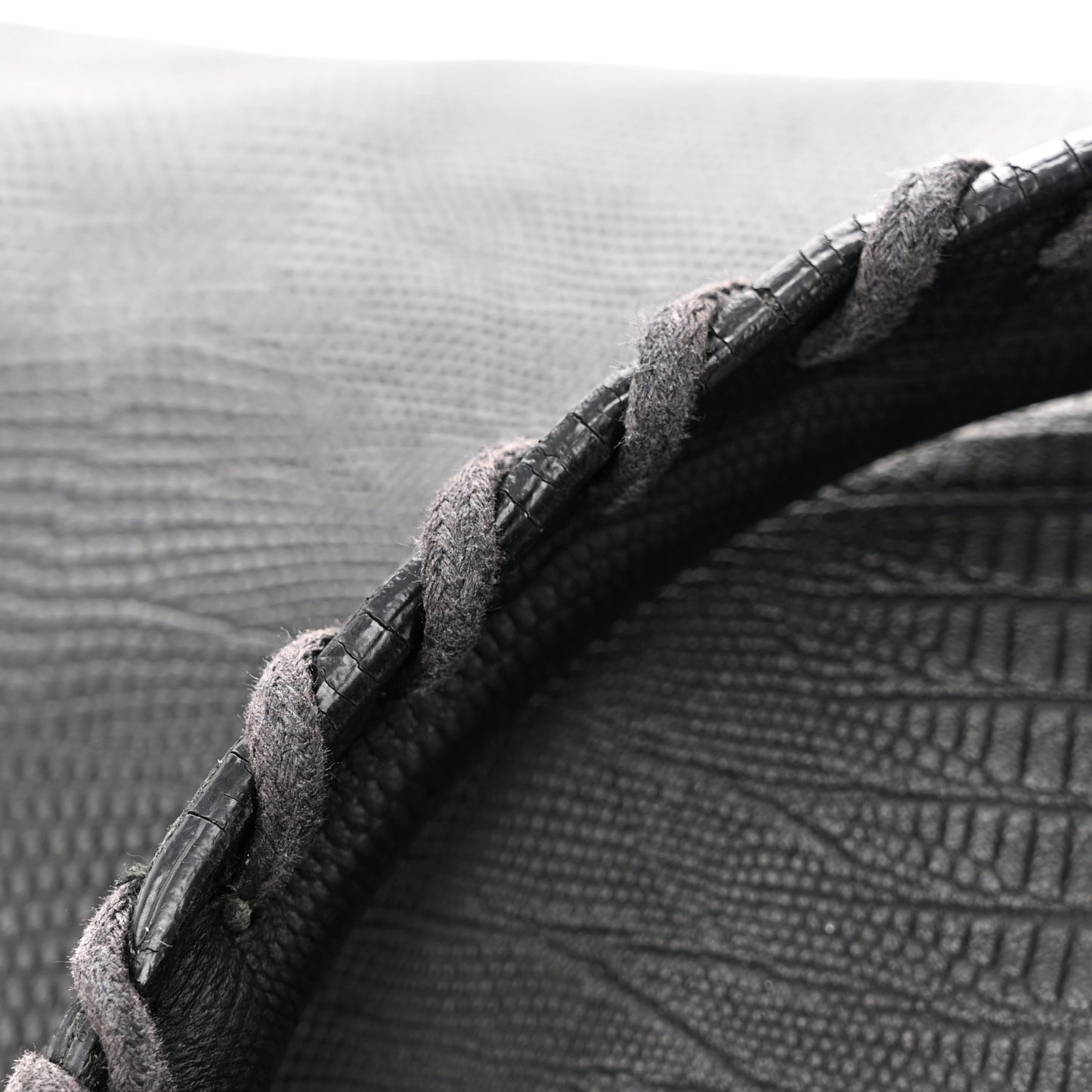Calfskin Lizard Embossed Classic Hardware City Black