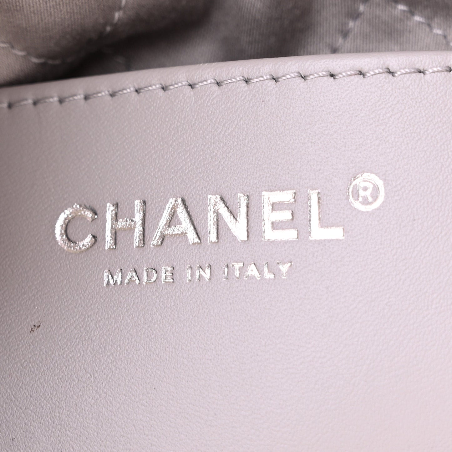 Metallic Shaded Calfskin Quilted Mini Chanel 22 White Silver