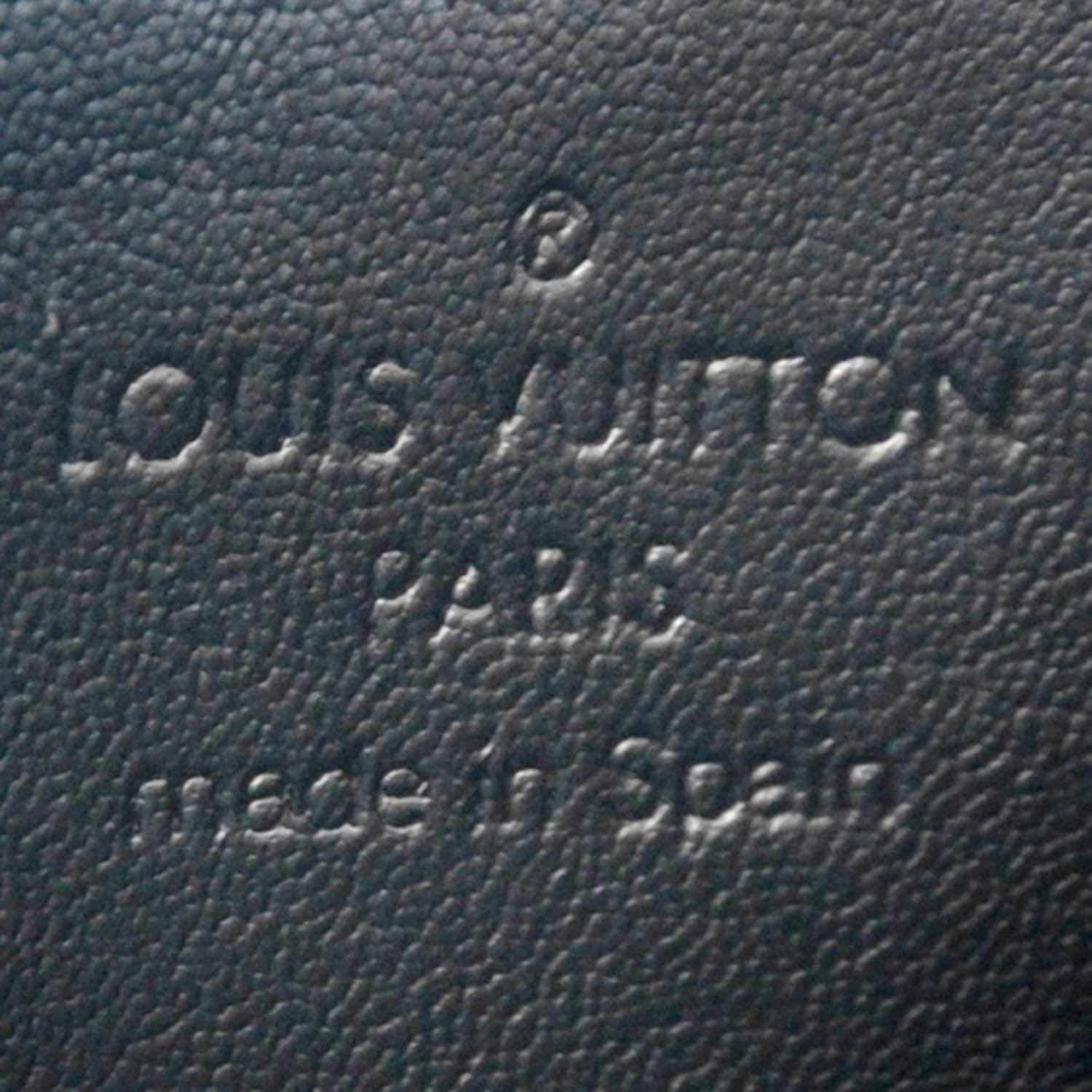 Louis Vuitton Suhali Key Pouch Black 6 of 9