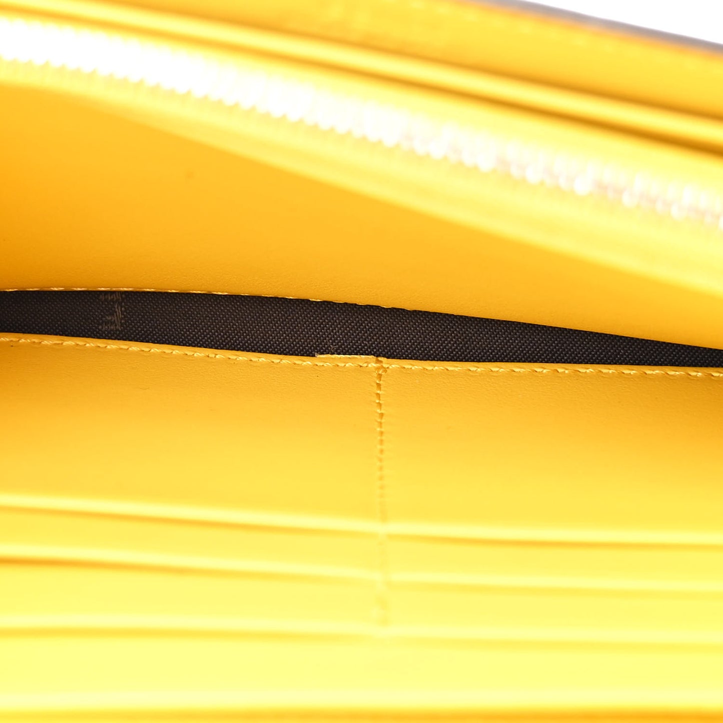 Vitello Cruise F is Fendi Bi-Color FF 1974 Embossed Continental Envelope Wallet On Chain Maya Black Sunflower