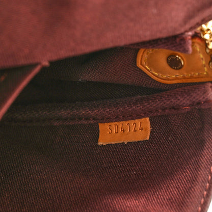 Louis Vuitton Monogram Favorite MM 8 of 11