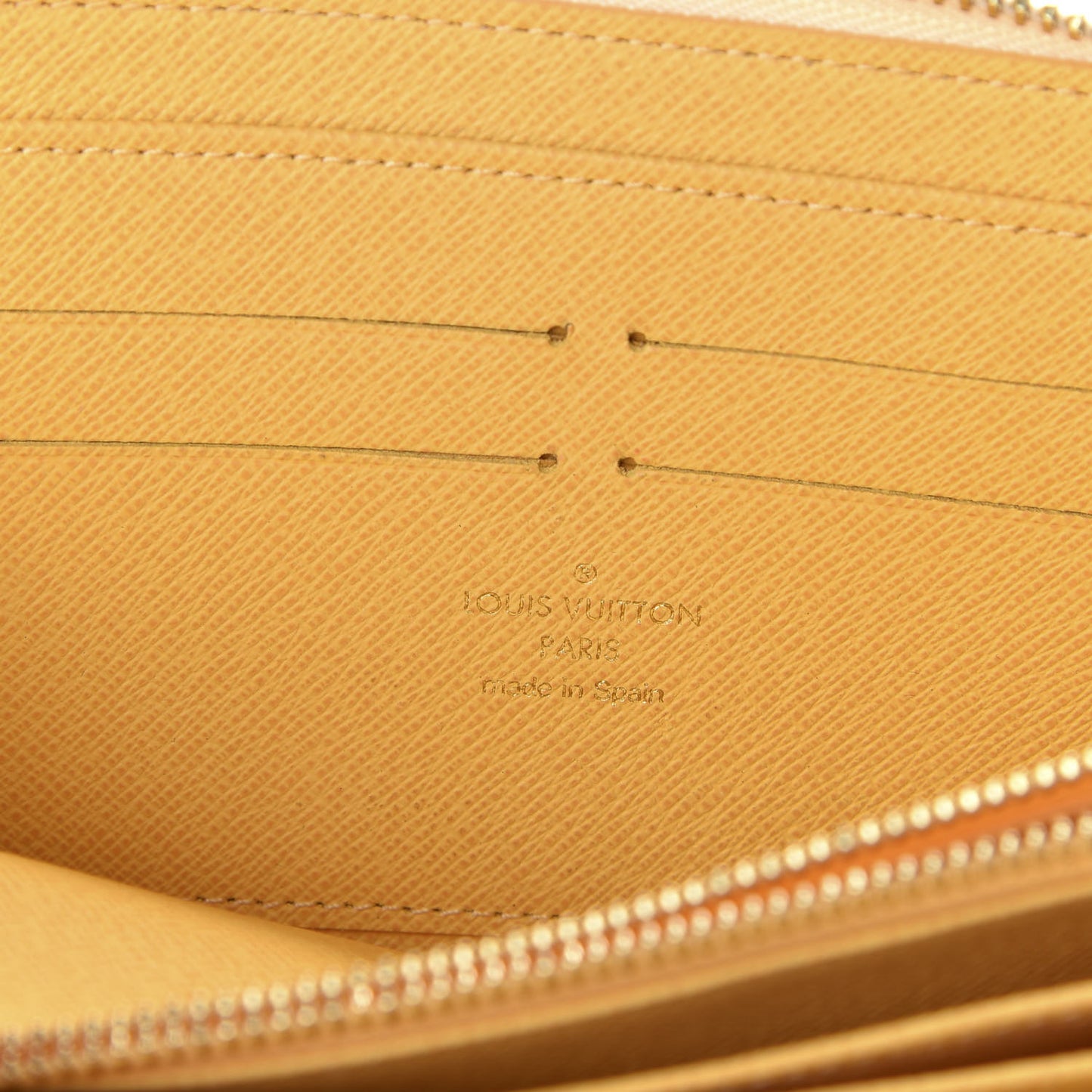 Damier Azur Illustre Zippy Wallet