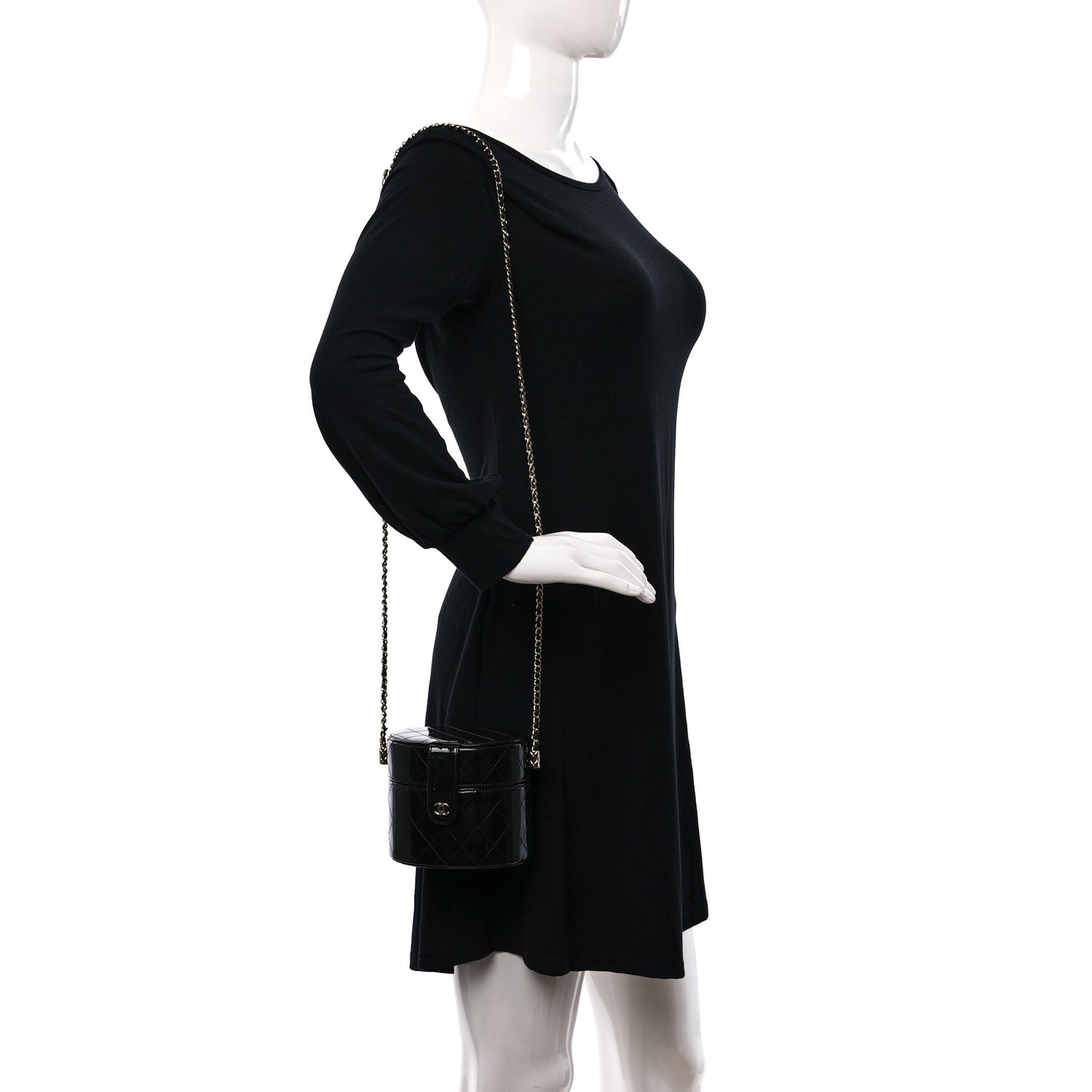 Patent Quilted Round Clutch With Chain Black