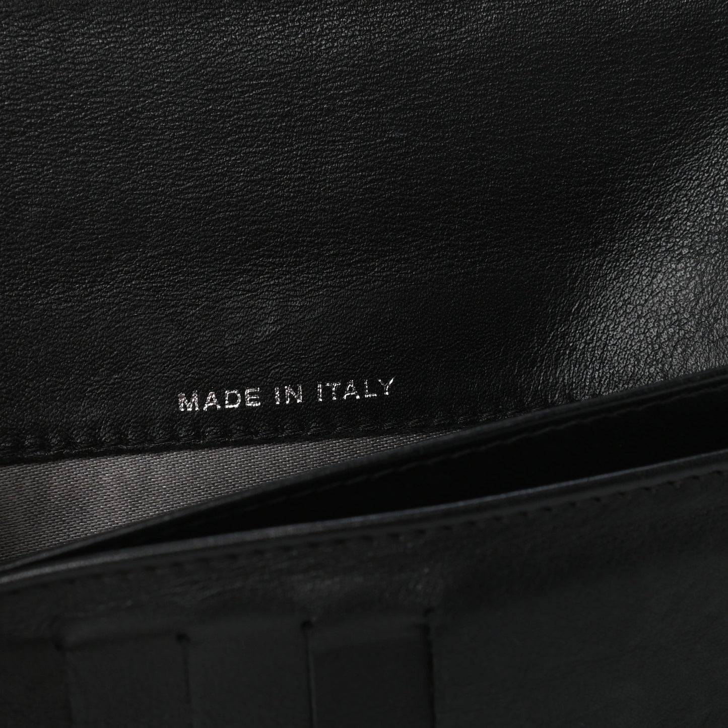 Patent Camellia Yen Wallet Black