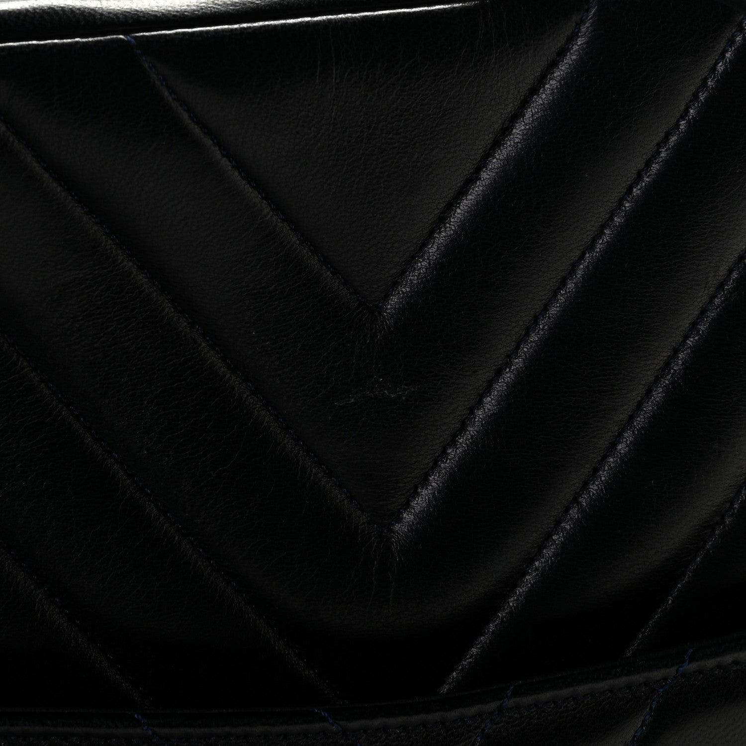 Chanel Lambskin Chevron Quilted Shoulder Bag Navy 12 of 13
