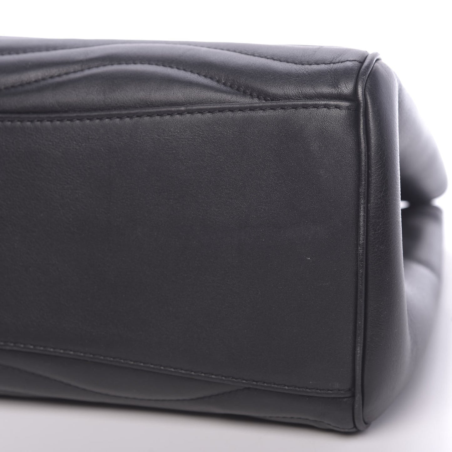 Calfskin New Wave Chain Tote Black