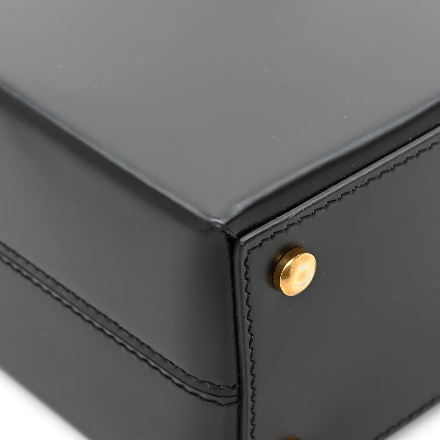 Calfskin Trifolio Box Bag Black