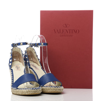 Valentino Garavani Grained Calfskin Rockstud Ankle Strap Espadrille 15/105mm Wedge Sandals 39 Blu Delft Natural 9 of 9