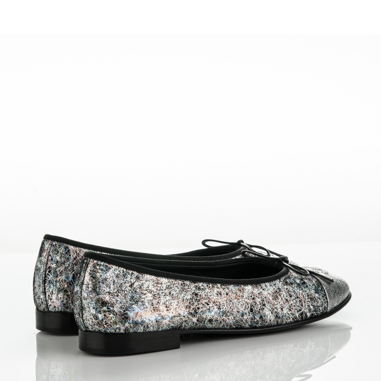 Chanel Metallic Calfskin Hologram Cap Toe Ballerina Flats 38.5 Silver 4 of 7