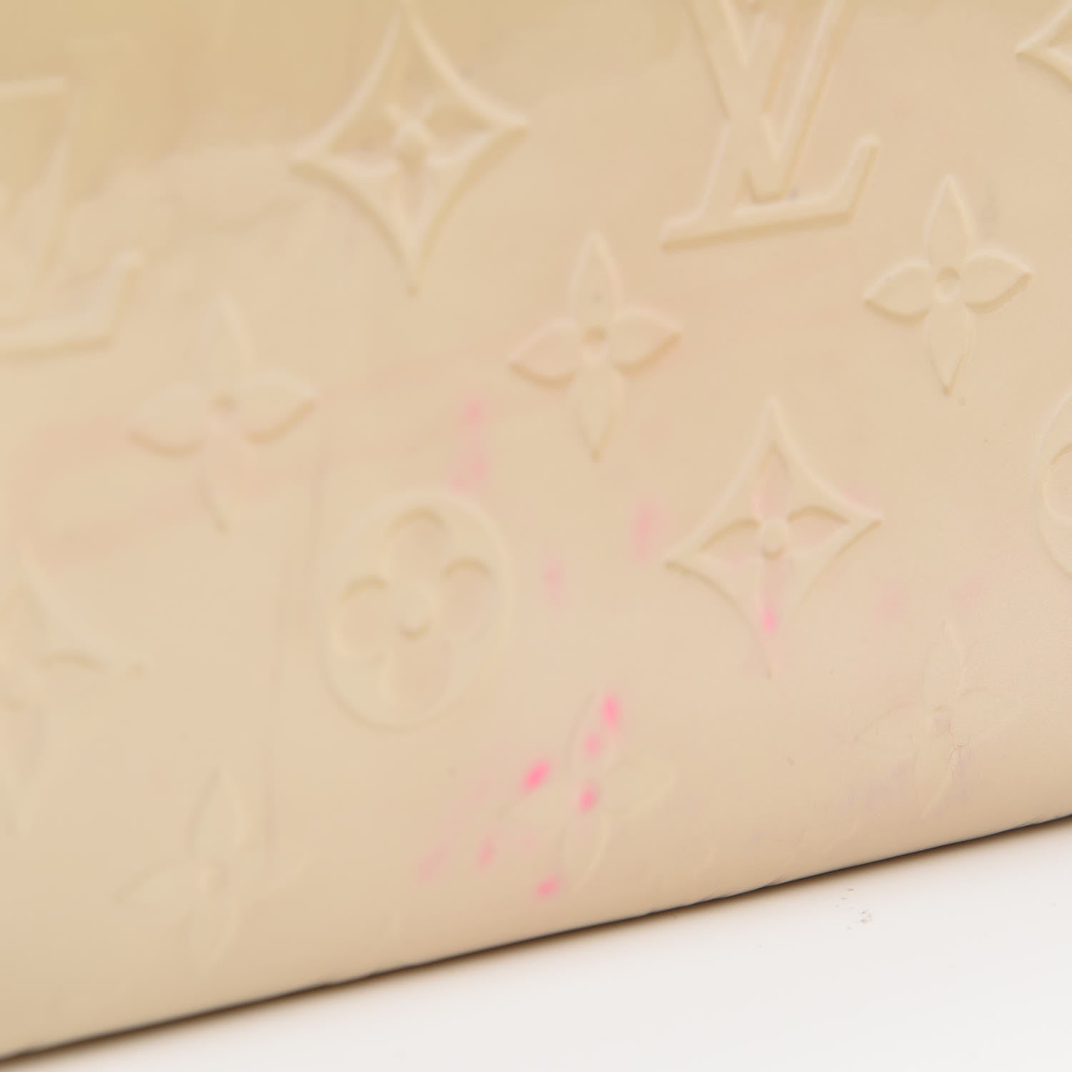 Louis Vuitton Vernis Zippy Wallet Blanc Corail 10 of 10