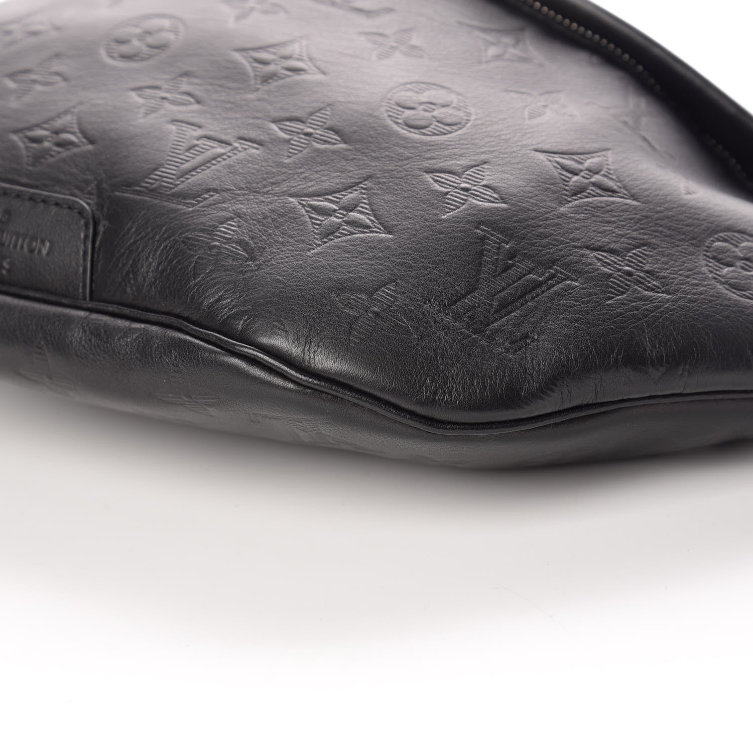 Louis Vuitton Calfskin Monogram Shadow Discovery Bumbag Black 6 of 8