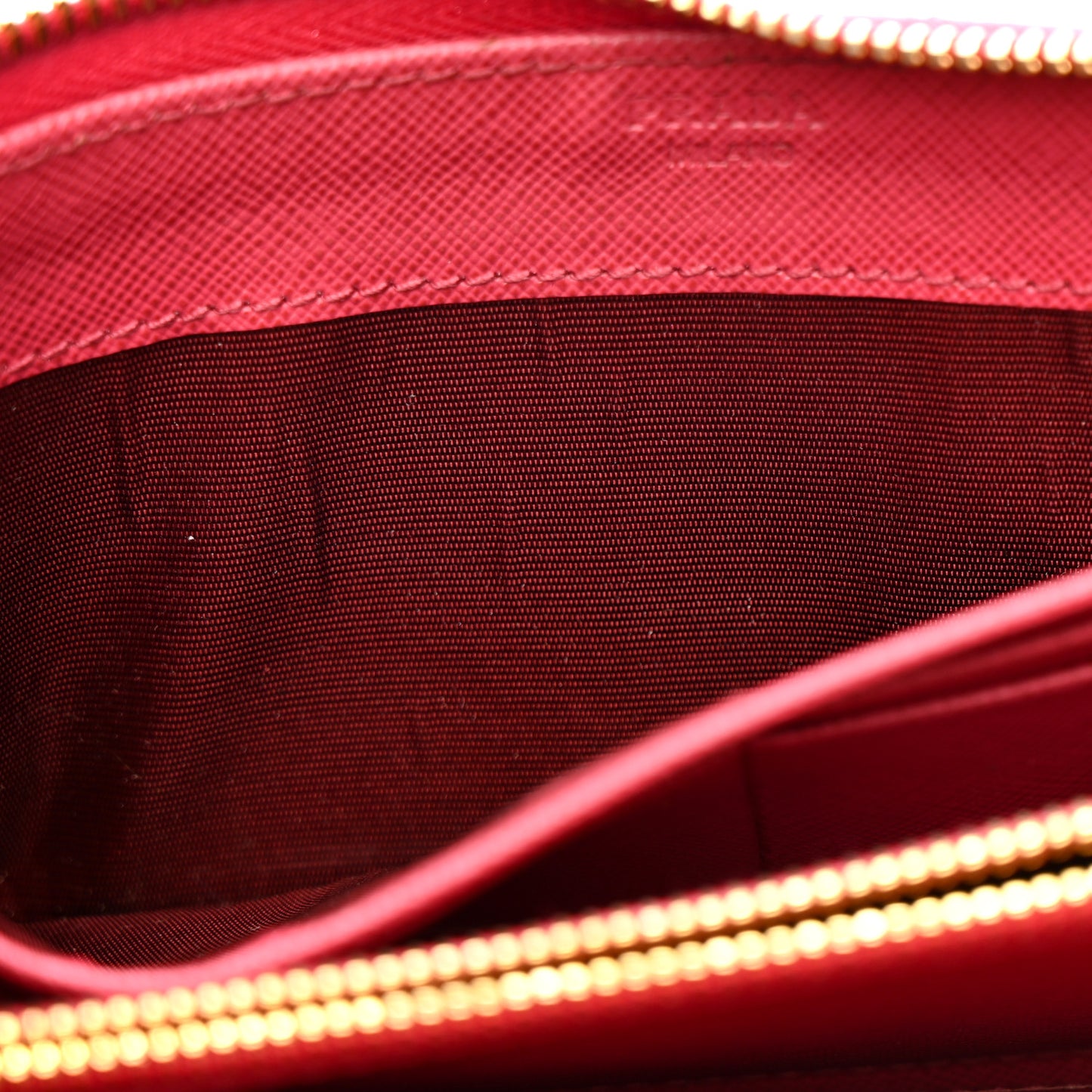 Saffiano Move Half Zip Wallet Peonia