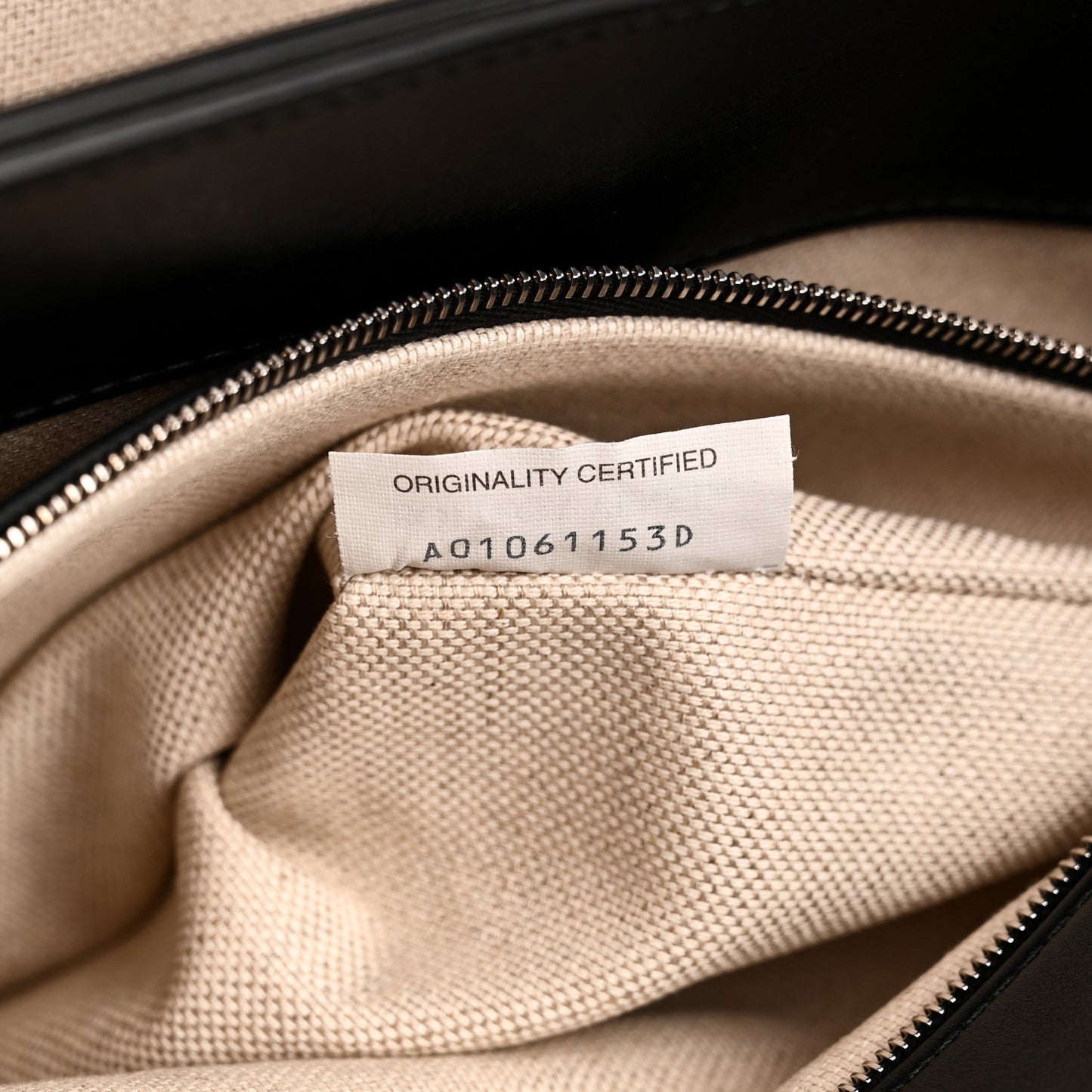 Calfskin Intrecciato Medium Andiamo Messenger Bag Black
