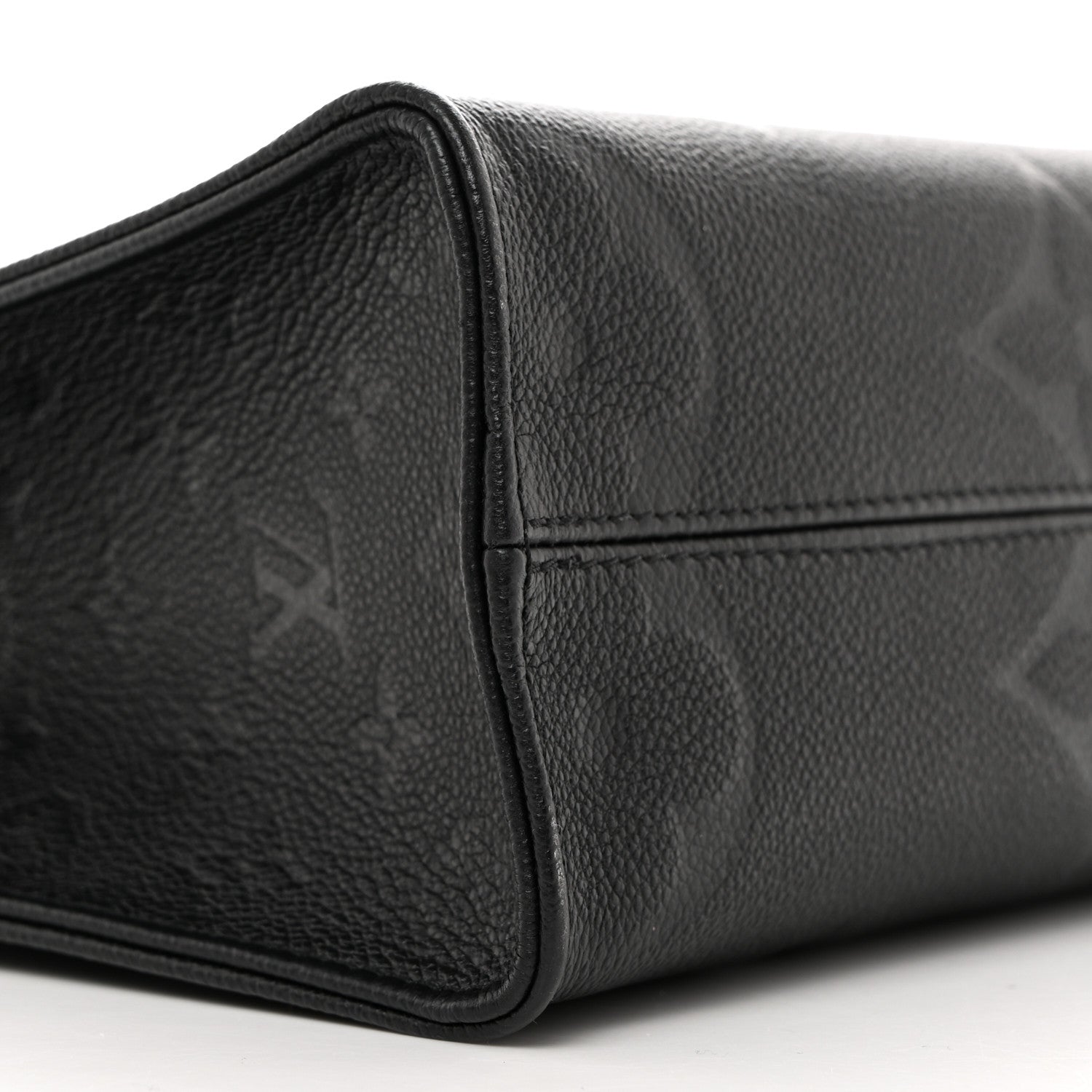 Louis Vuitton LOUIS VUITTON Empreinte Monogram Giant Onthego PM Black 8 of 9