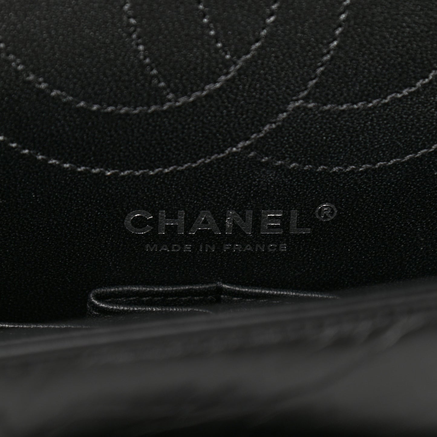 Aged Calfskin Chevron Quilted 2.55 Reissue 225 Flap So Black
