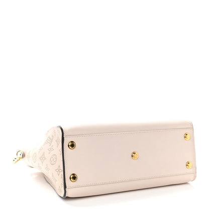 Louis Vuitton Mahina On My Side Greige 4 of 9