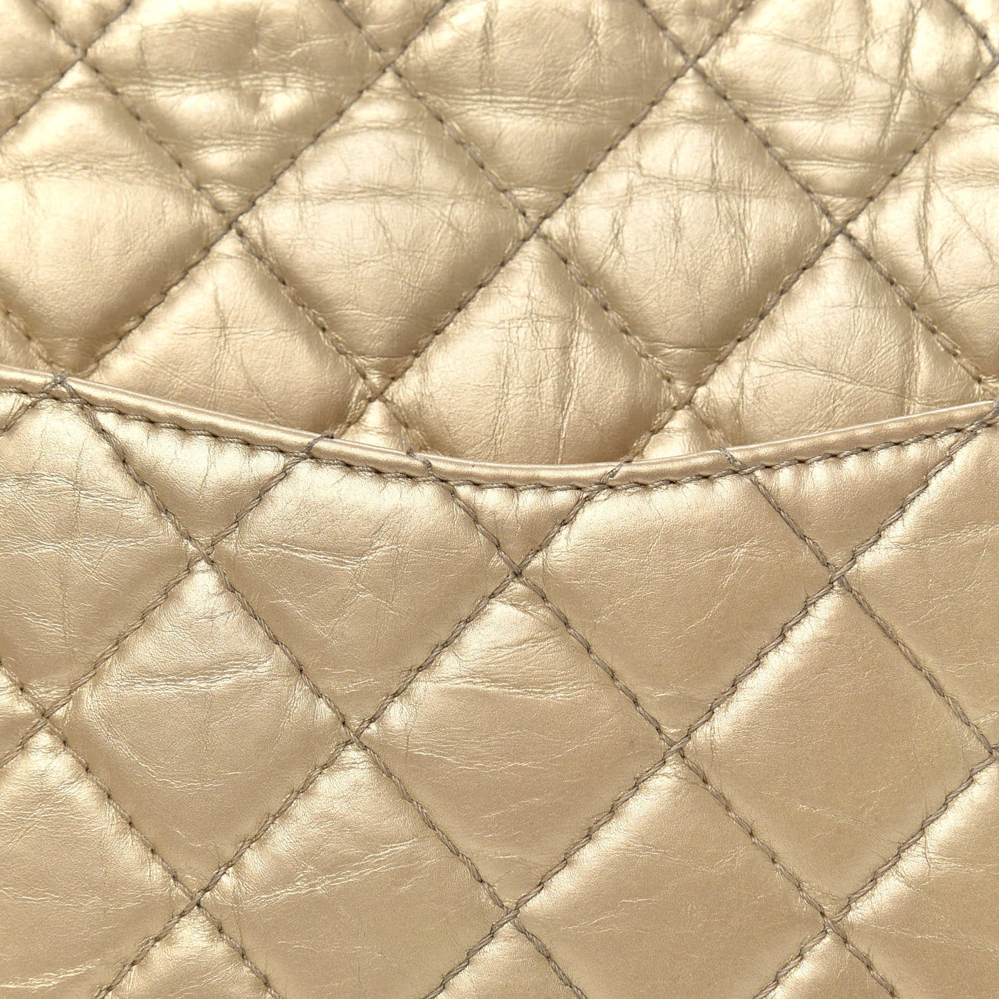 Metallic Aged Calfskin Quilted 2.55 Reissue 226 Flap Pale Gold