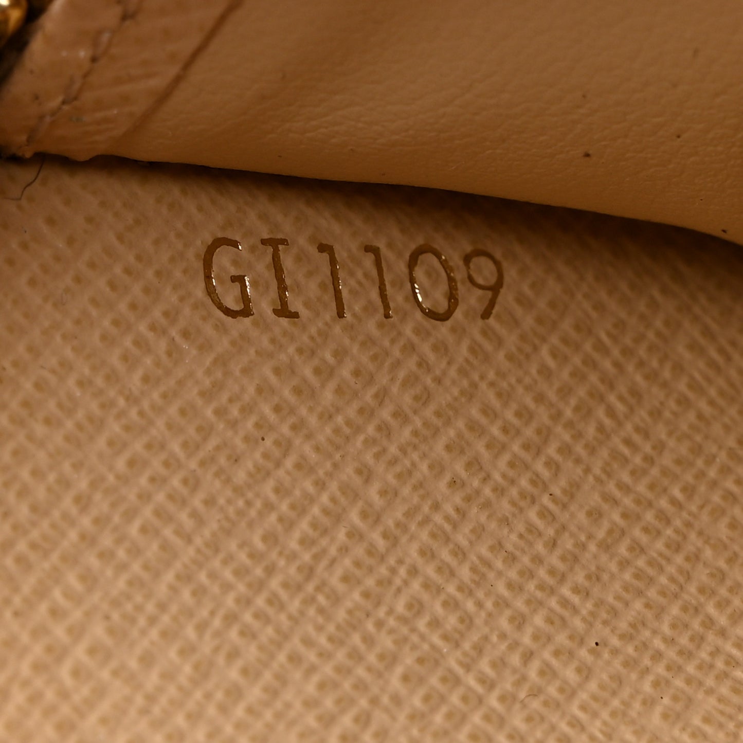 Monogram Giant Zippy Wallet Kaki White