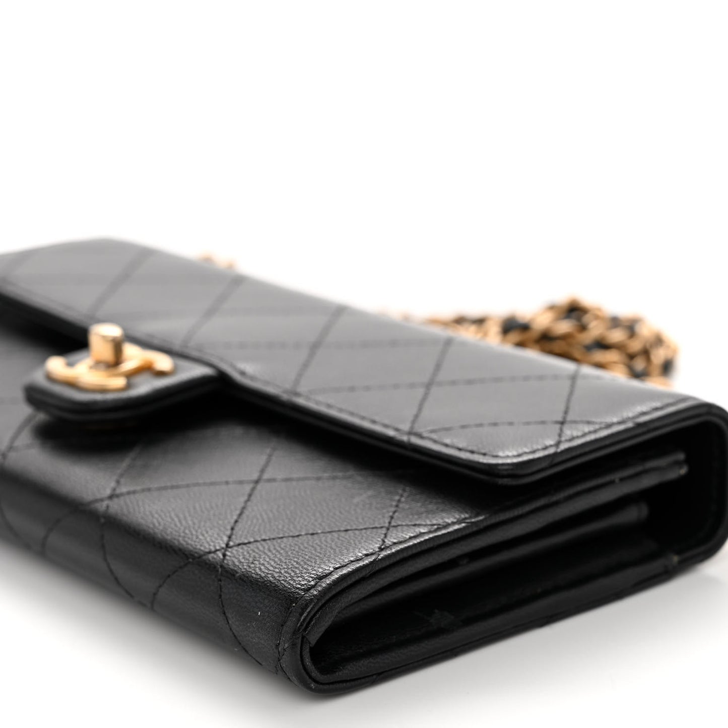 Goatskin Quilted Chic Pearls Clutch With Chain Black